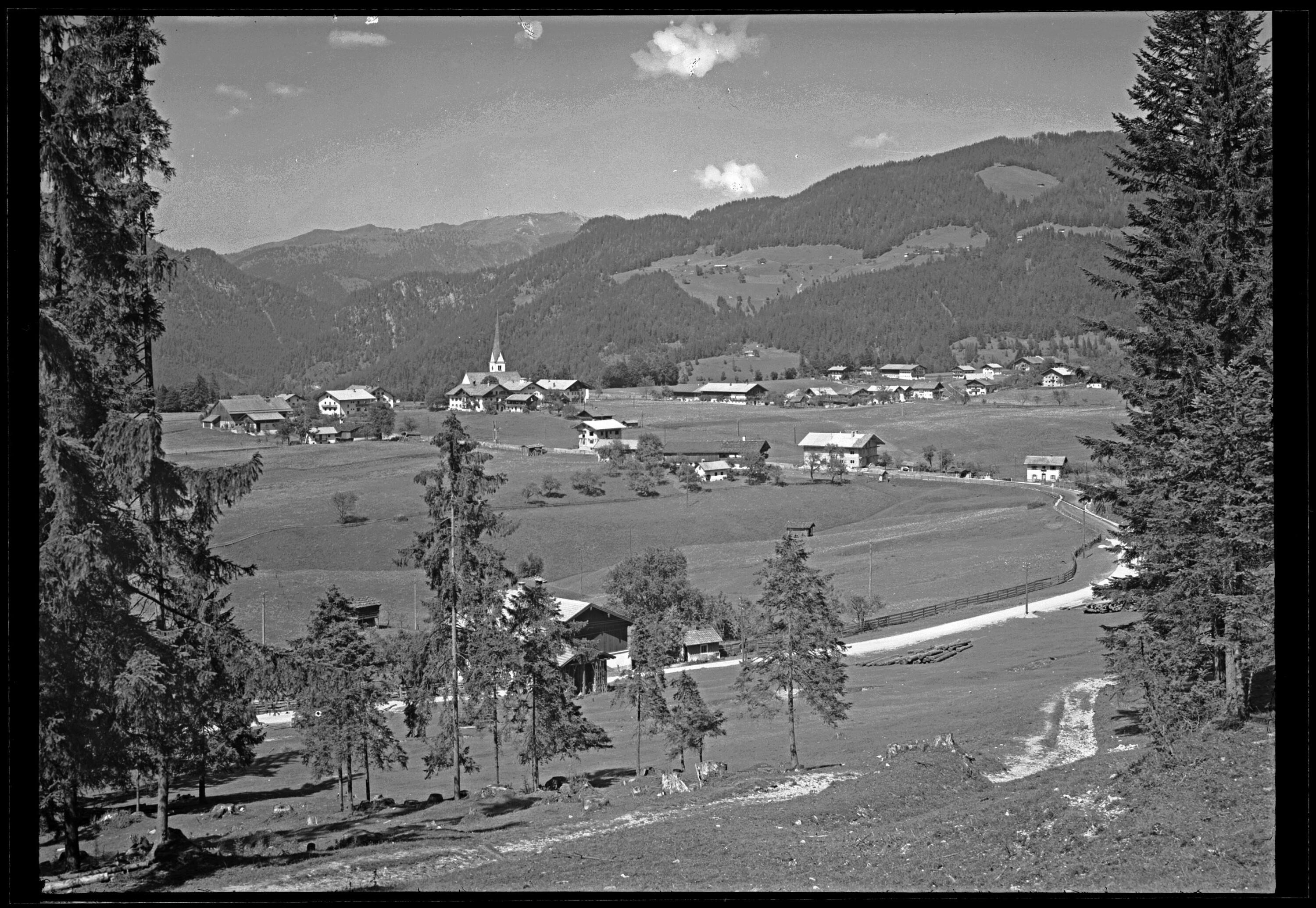 Brandenberg in Tirol 922 m></div>


    <hr>
    <div class=