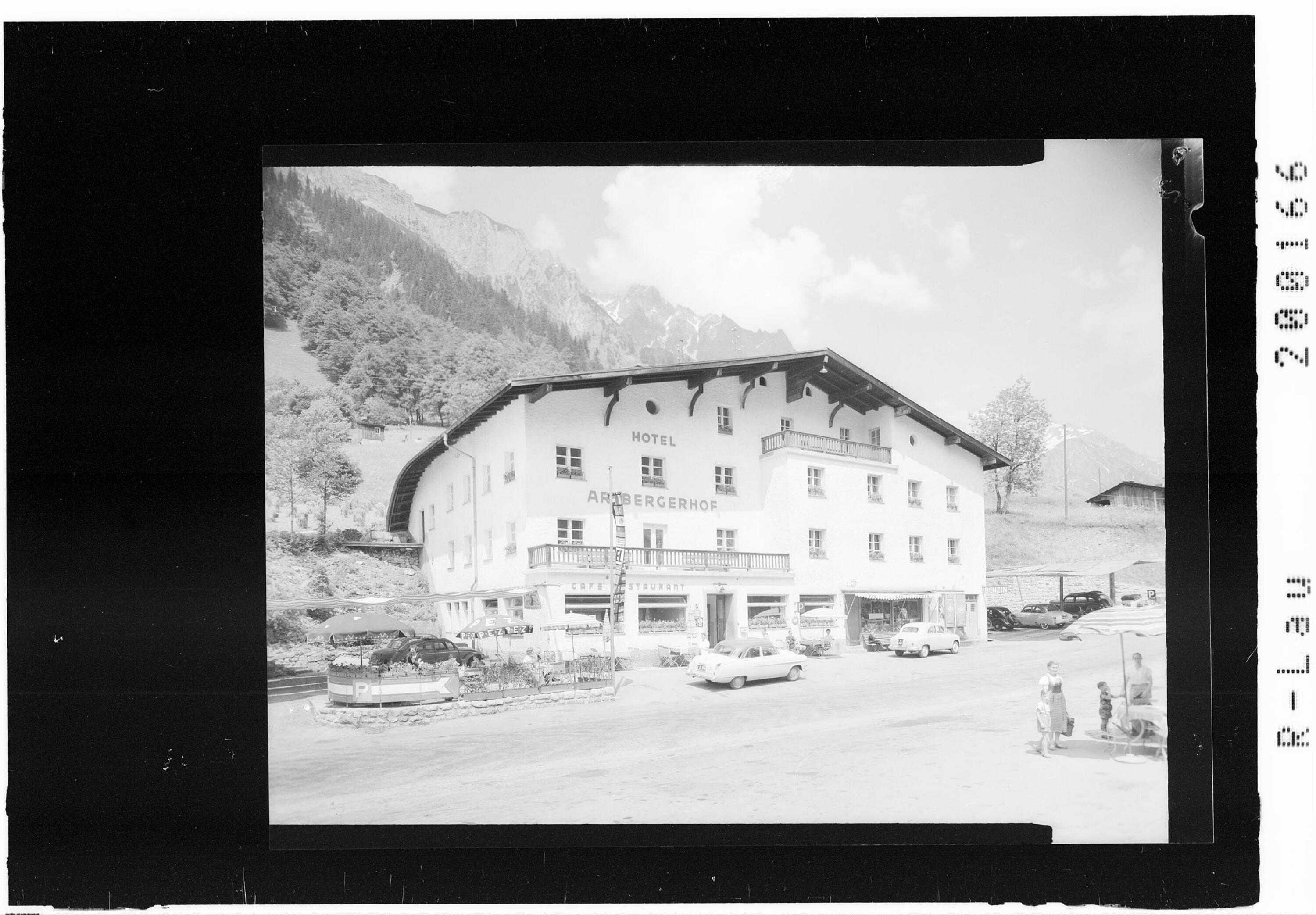 Langen am Arlberg Hotel Arlbergerhof></div>


    <hr>
    <div class=