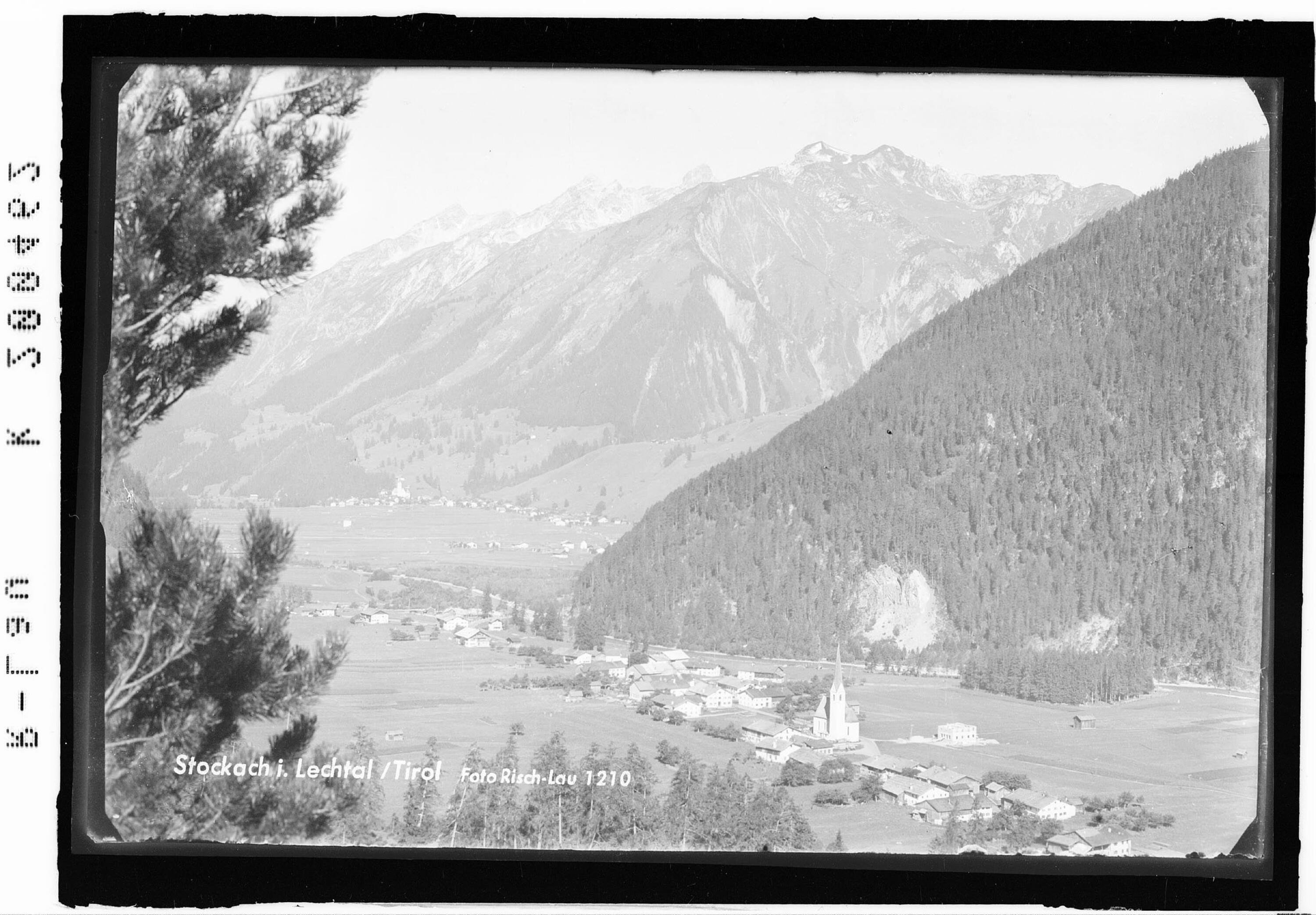 Stockach im Lechtal / Tirol></div>


    <hr>
    <div class=
