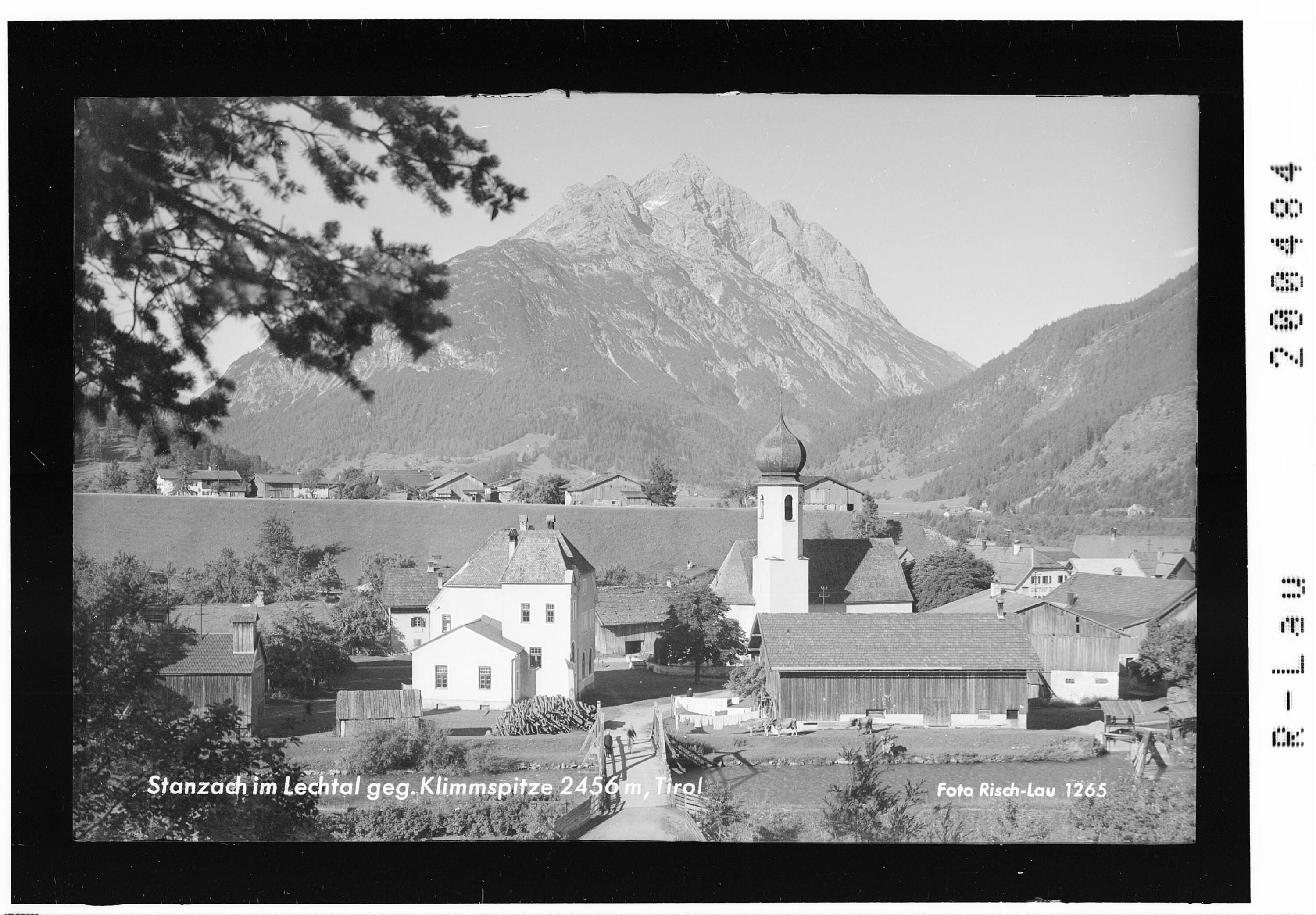 Stanzach im Lechtal gegen Klimmspitze 2456 m, Tirol></div>


    <hr>
    <div class=