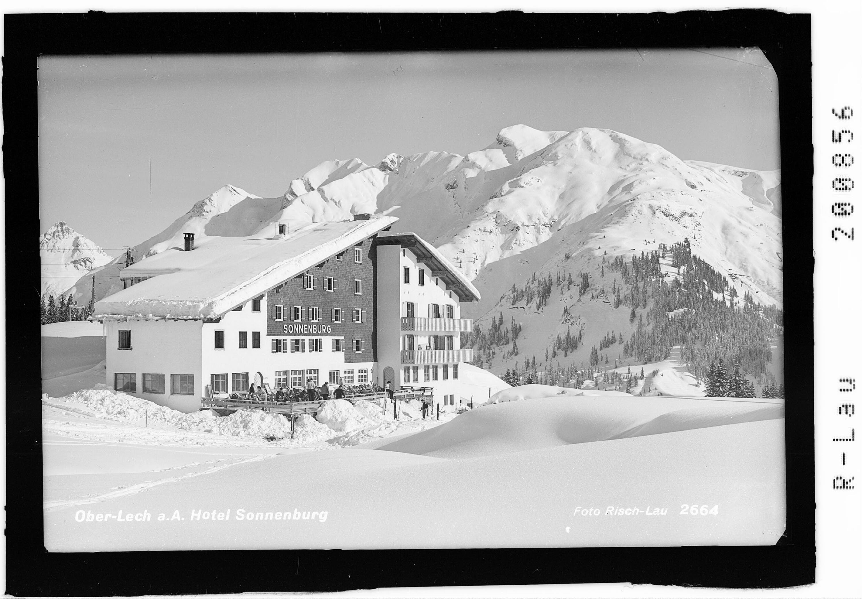 Oberlech am Arlberg Hotel Sonnenburg></div>


    <hr>
    <div class=