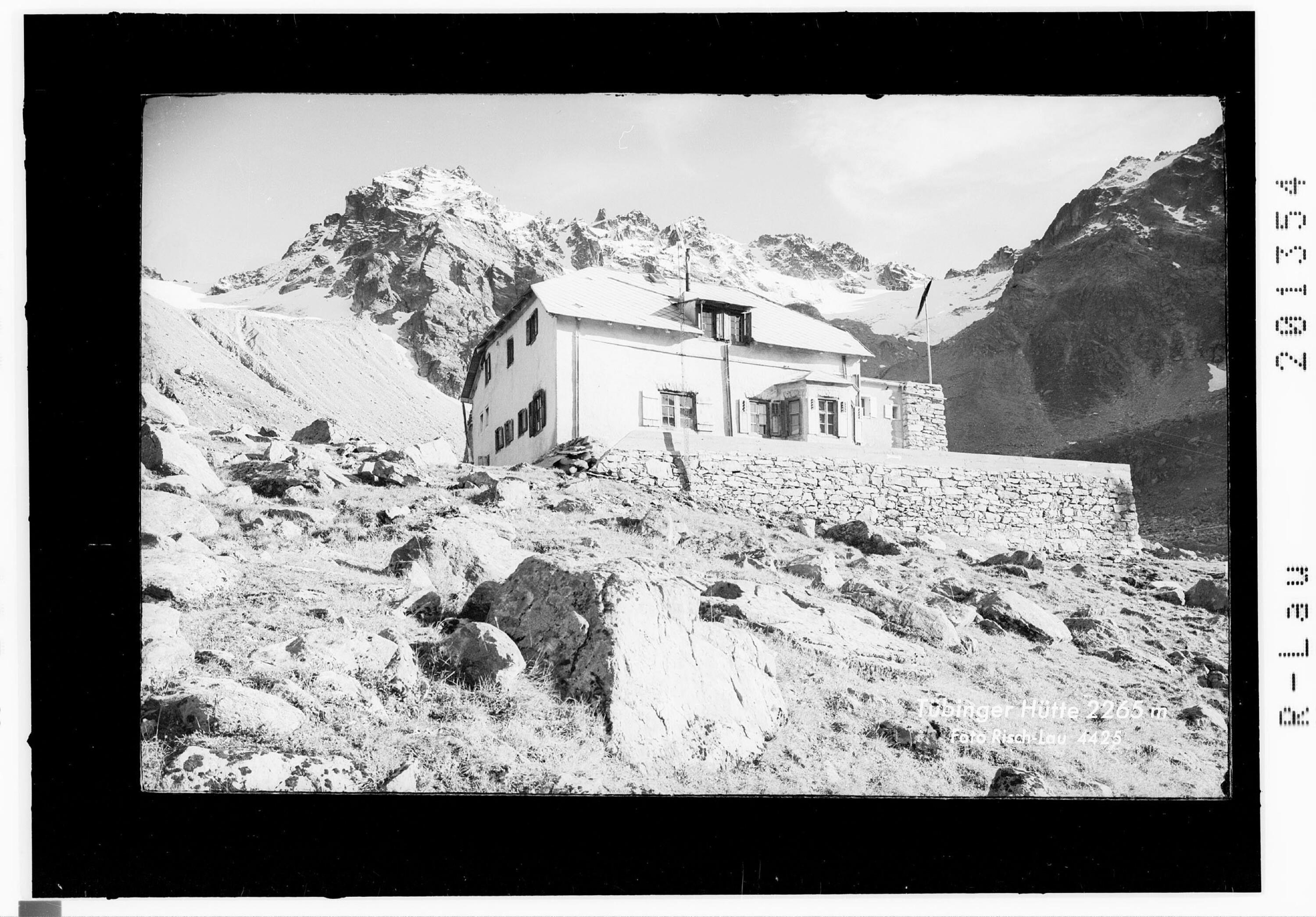 Tübinger Hütte 2265 m></div>


    <hr>
    <div class=