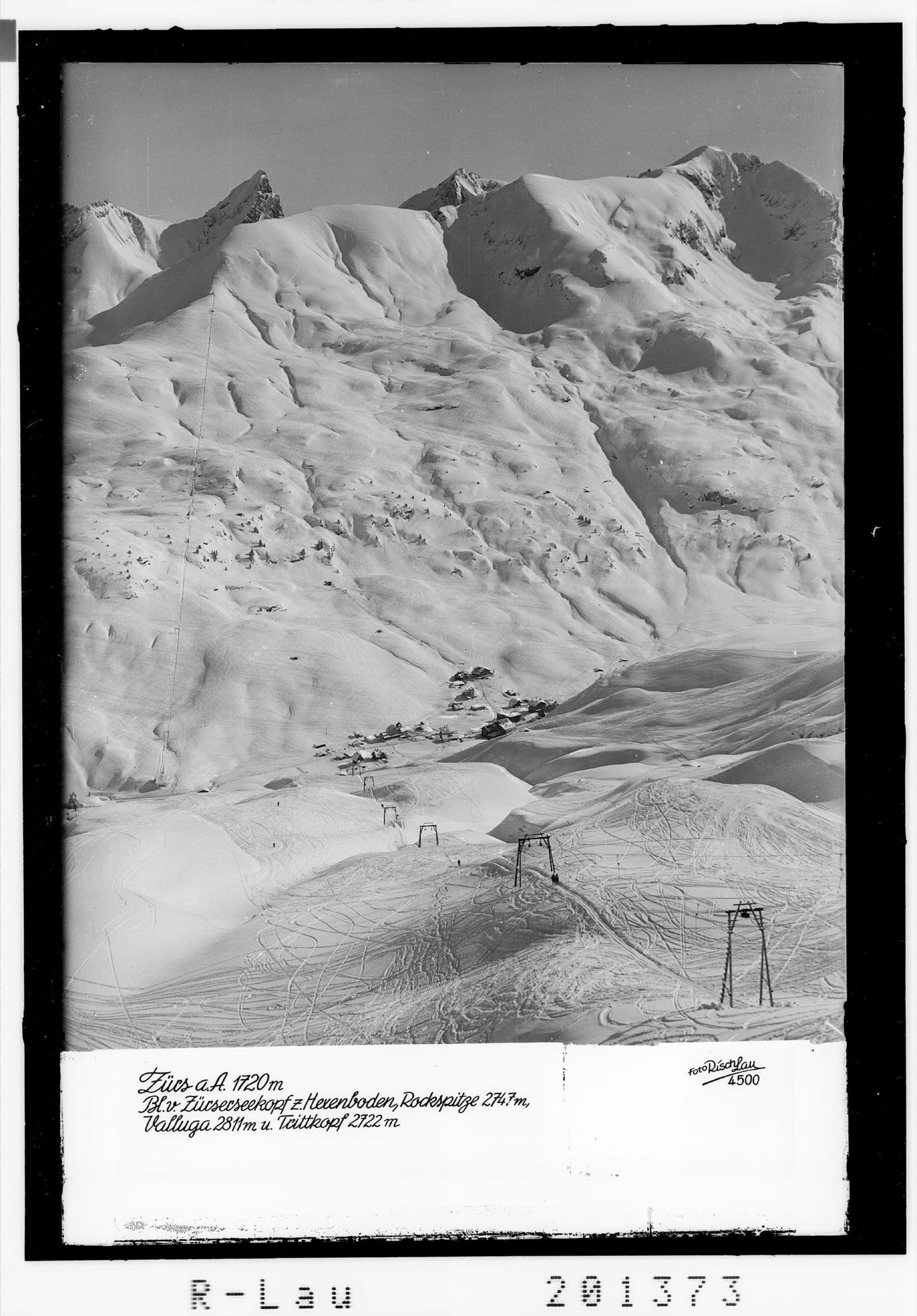 Zürs am Arlberg 1720 m, Blick vom Zürserseekopf zum Hexenboden - Rockspitze 2747 m - Valluga 2811m und Trittkopf 2722 m></div>


    <hr>
    <div class=