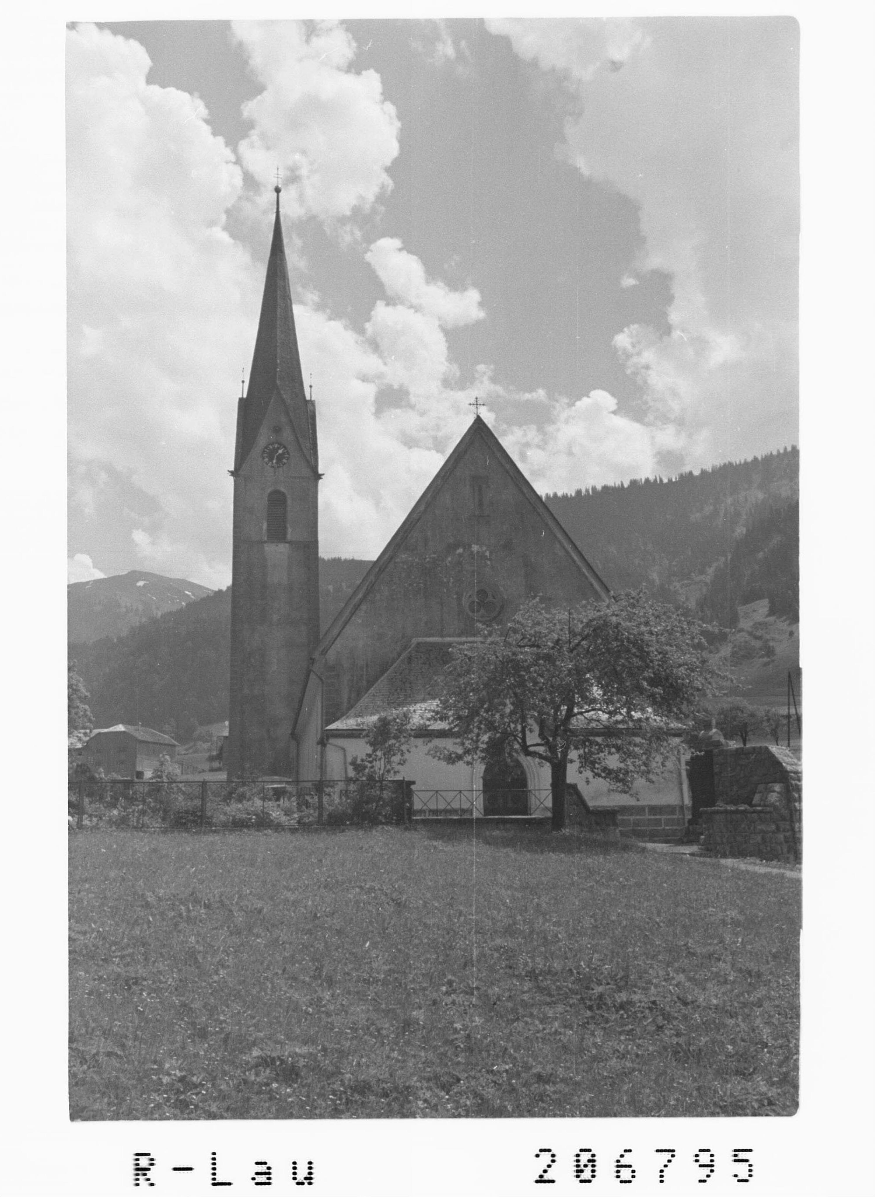 [Pfarrkirche Au, Bregenzerwald]></div>


    <hr>
    <div class=