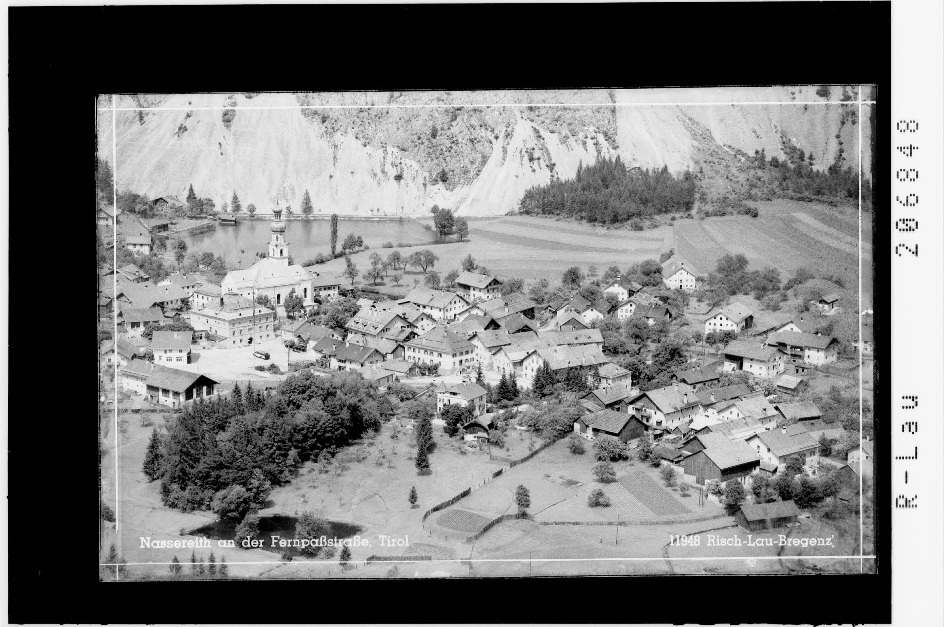 [Sommermorgen / Blick in's Mieminger Gebirge]></div>


    <hr>
    <div class=