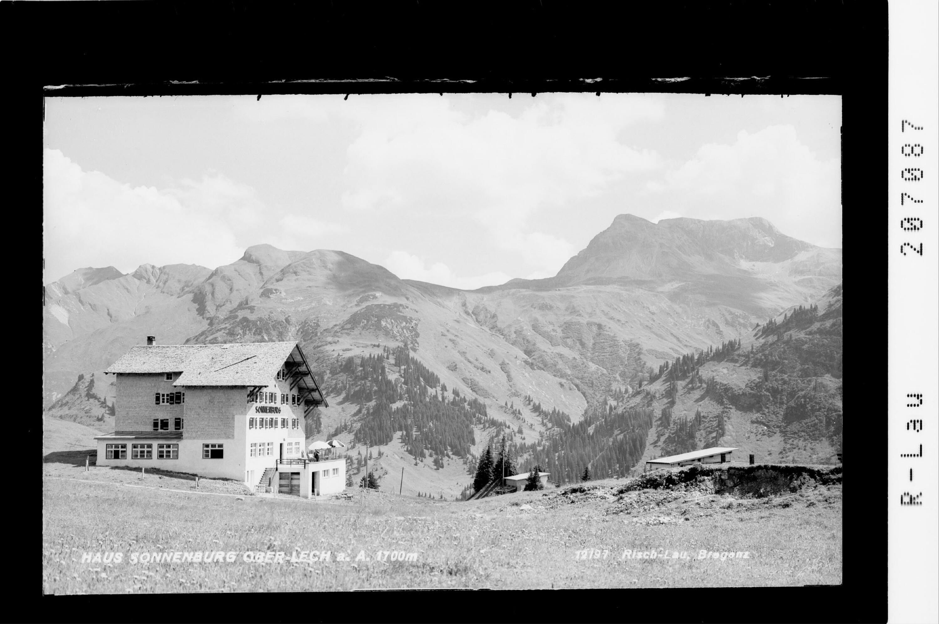 Haus Sonnenburg Oberlech am Arlberg 1700 m></div>


    <hr>
    <div class=