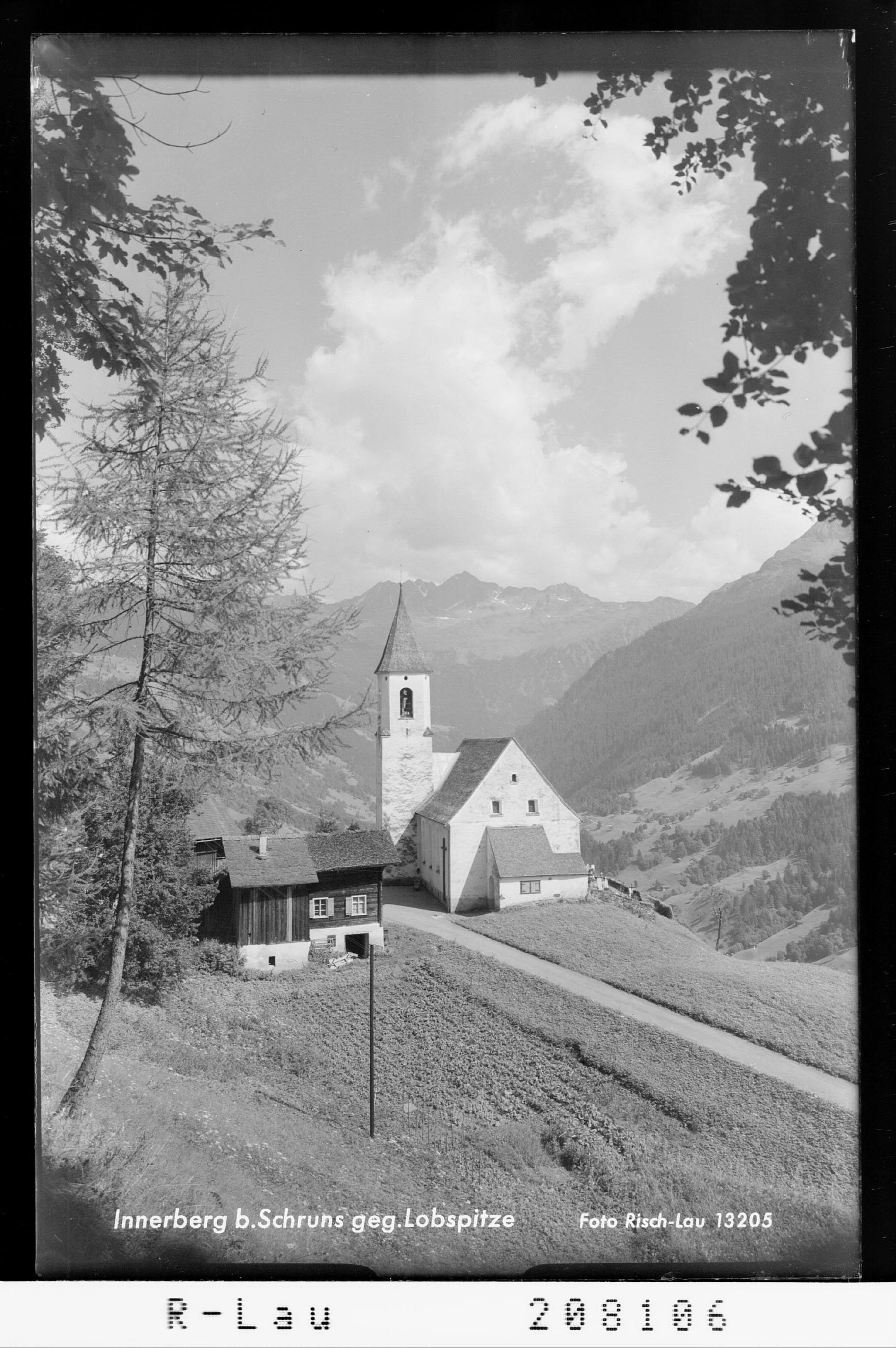 Innerberg bei Schruns gegen Lobspitze></div>


    <hr>
    <div class=