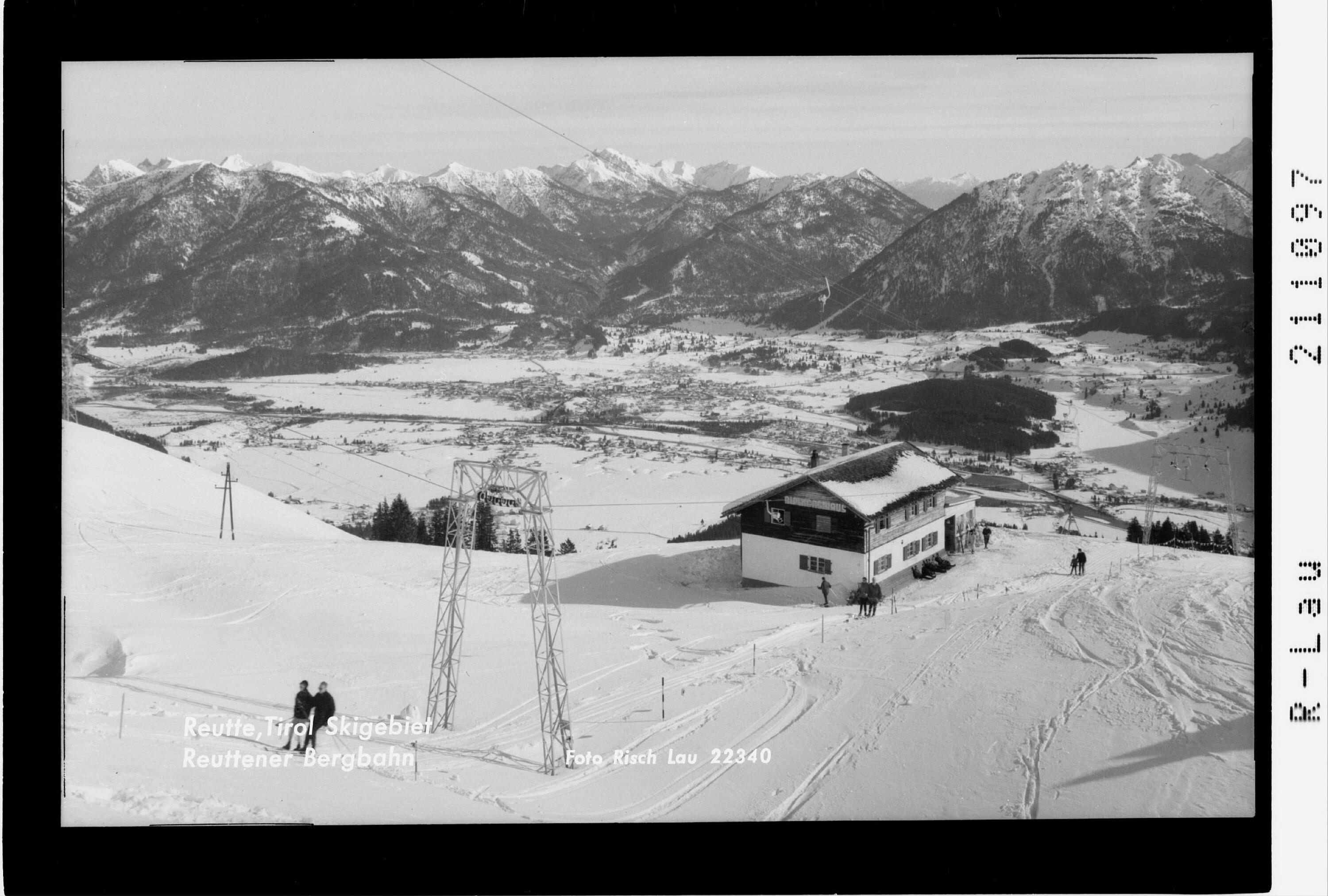 Reutte, Tirol Skigebiet Reuttener Bergbahn></div>


    <hr>
    <div class=