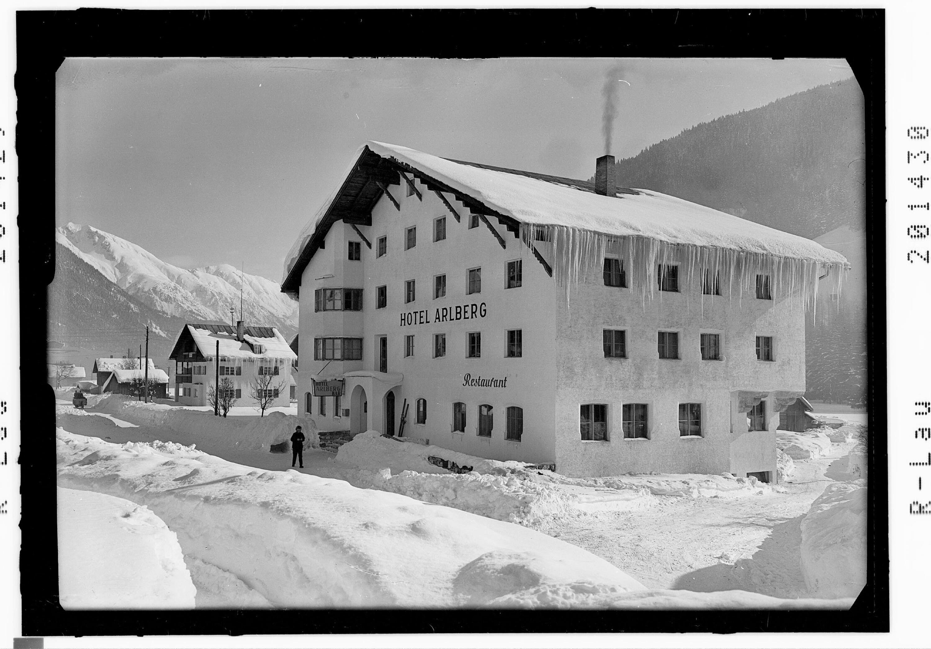 Hotel Arlberg / St.Anton am Arlberg></div>


    <hr>
    <div class=