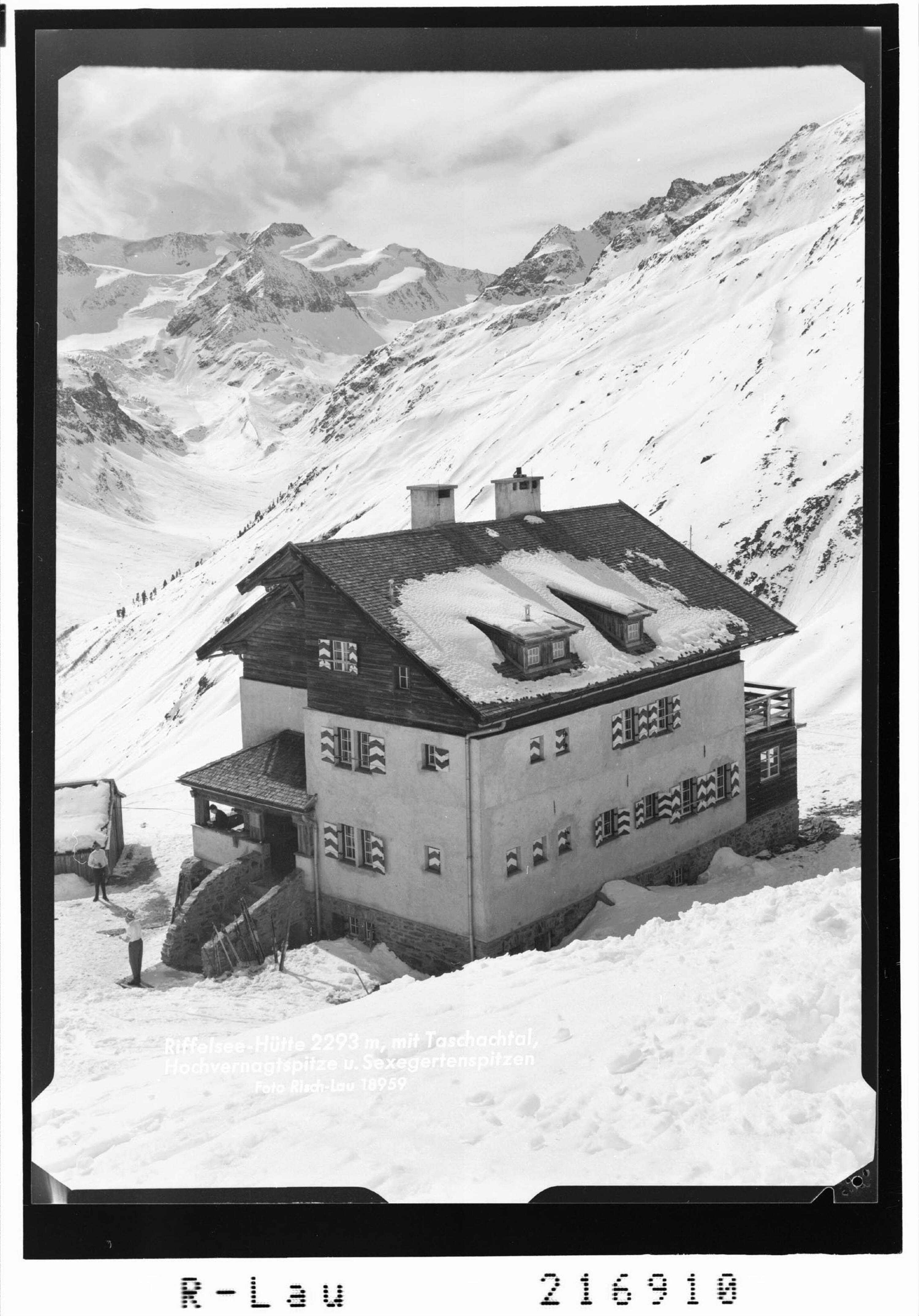 Riffelsee Hütte 2293 m mit Taschachtal, Hochvernagtspitze und Sexegertenspitzen></div>


    <hr>
    <div class=