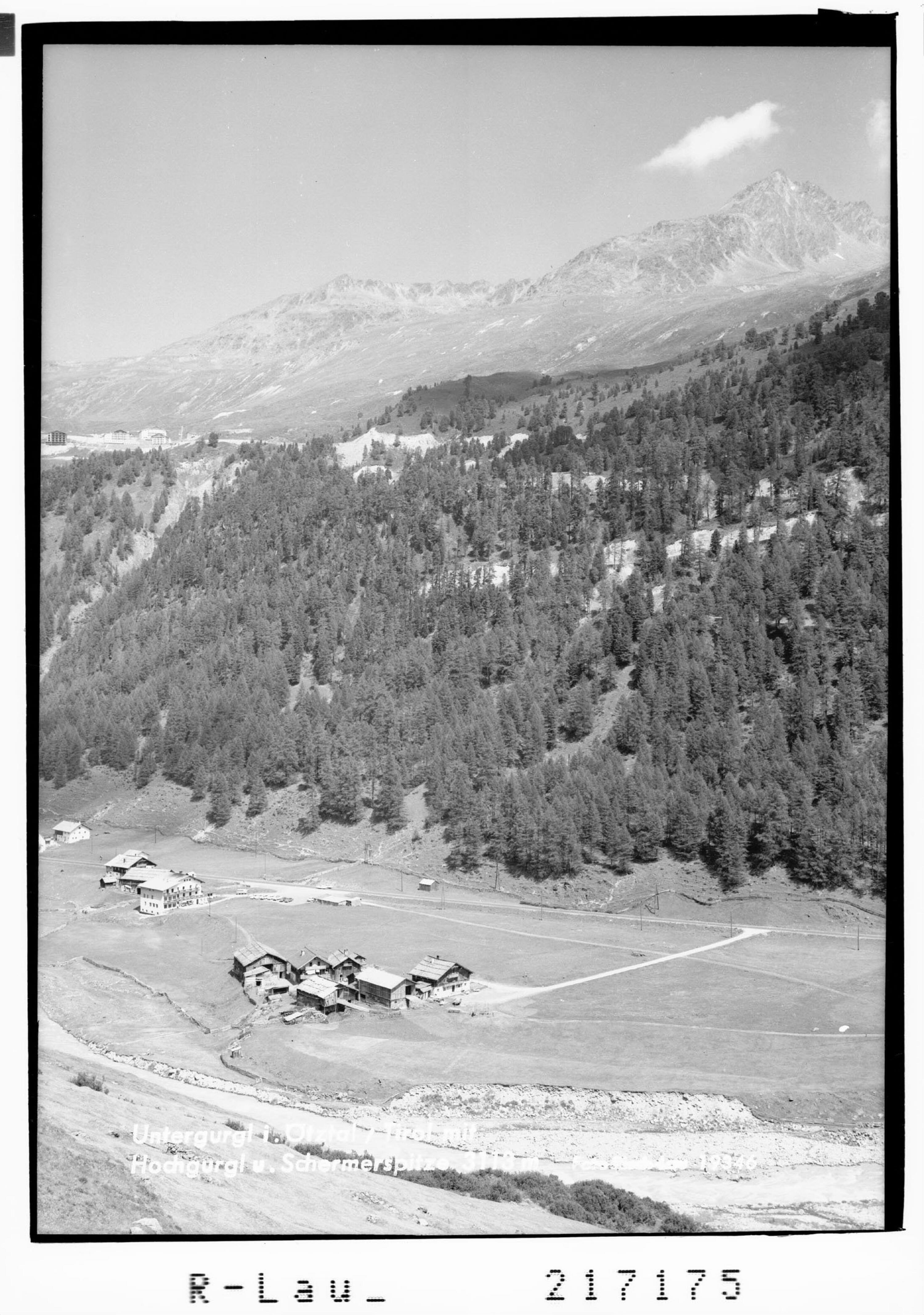 Untergurgl im Ötztal / Tirol mit Hochgurgl und Schermerspitze 3113 m></div>


    <hr>
    <div class=