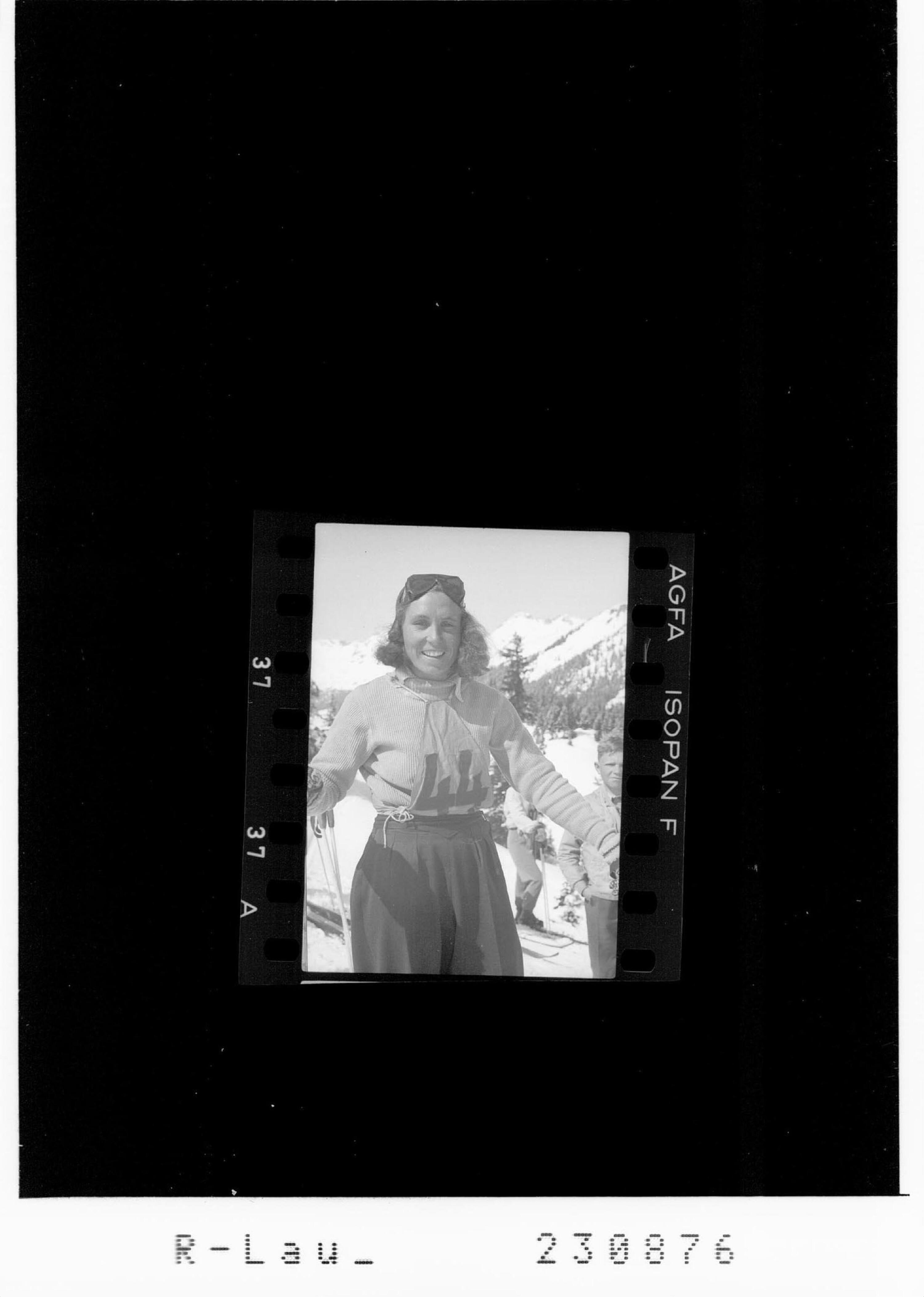 [Beiser Trudi bei den Landesmeisterschaften 1948 in Lech am Arlberg]></div>


    <hr>
    <div class=