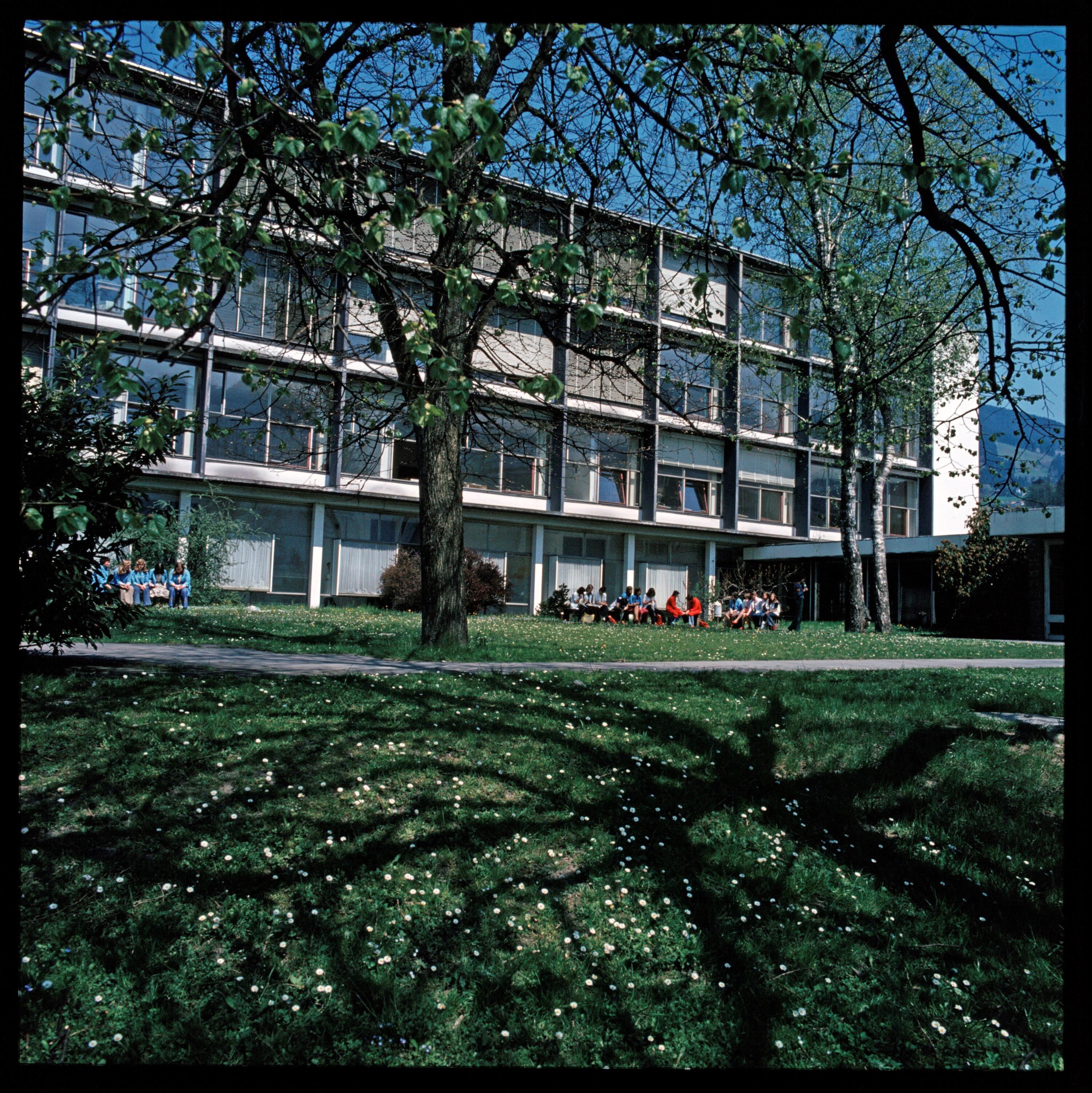 Dornbirn - Textilschule></div>


    <hr>
    <div class=