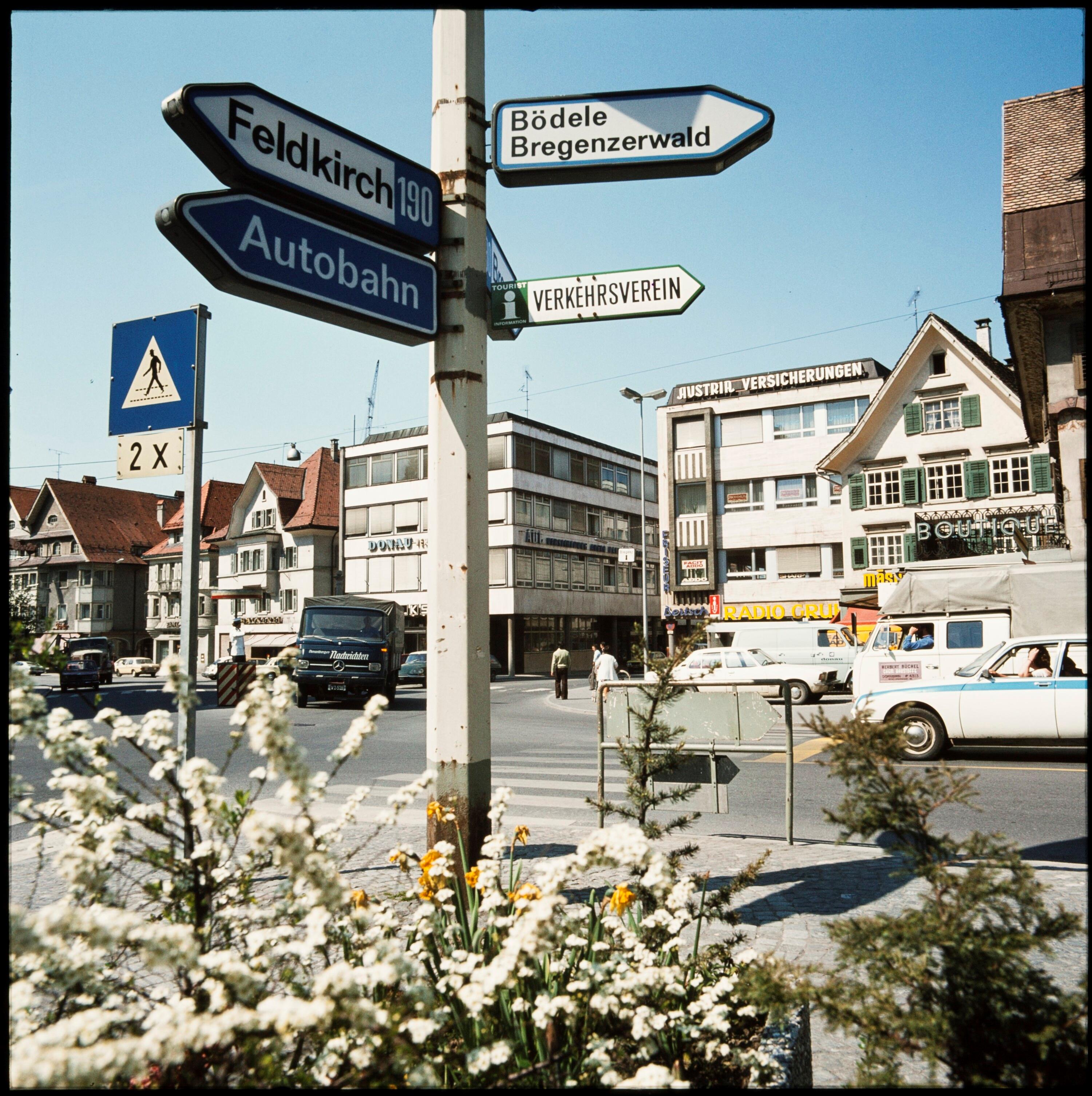Dornbirn - Marktplatz (Wegweiser)></div>


    <hr>
    <div class=