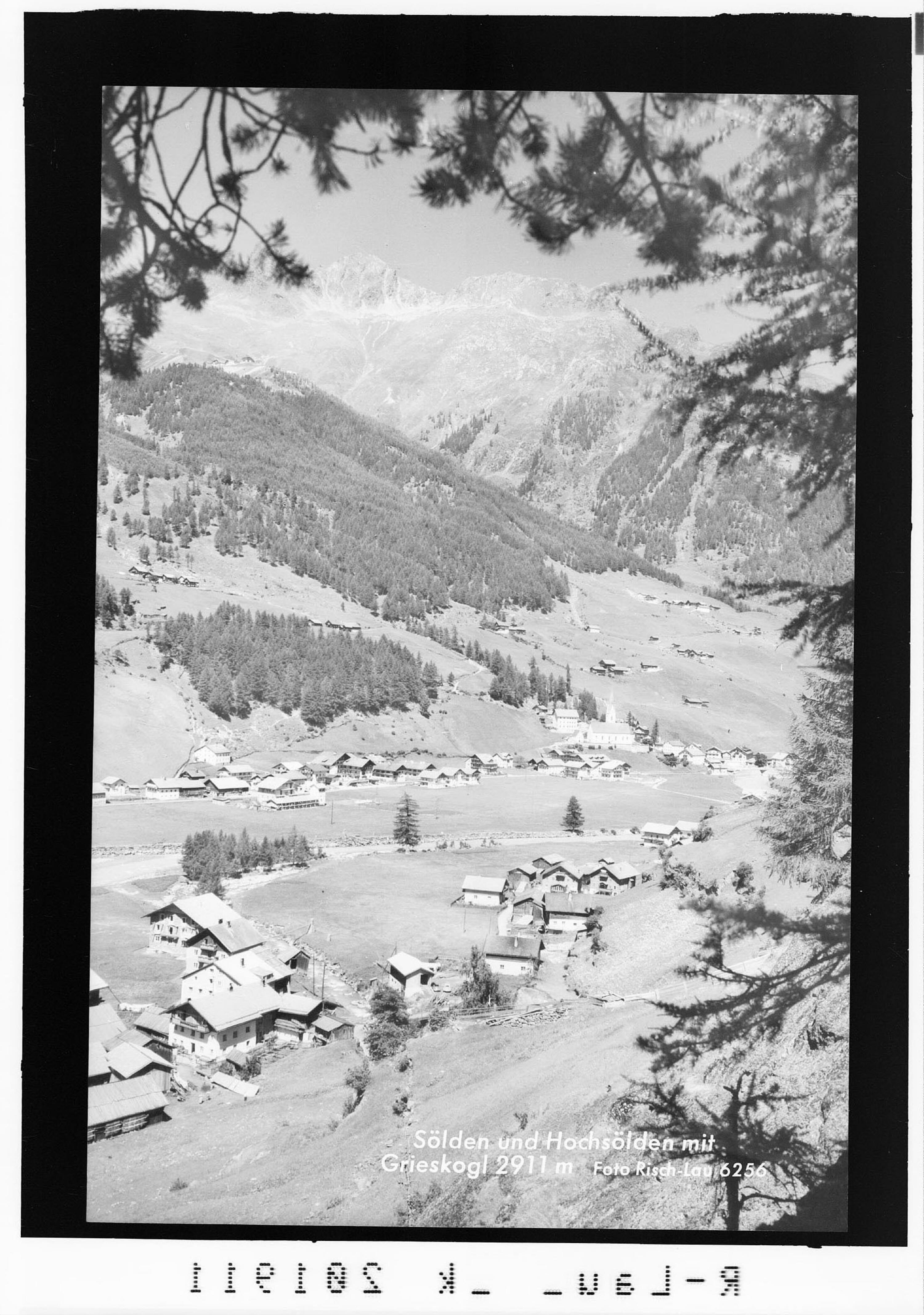 Sölden und Hochsölden mit Grieskogel 2911 m></div>


    <hr>
    <div class=