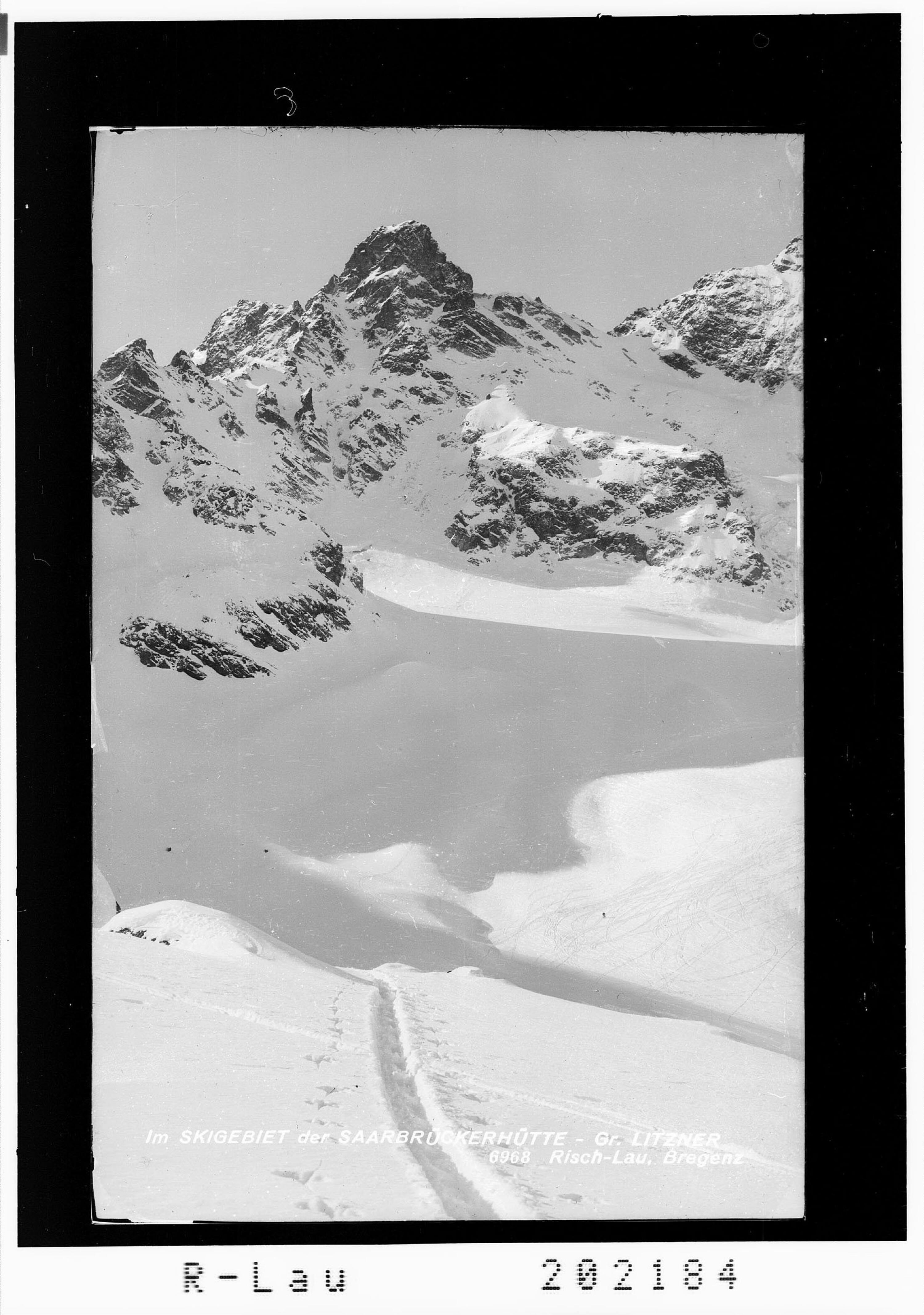 Im Skigebiet der Saarbrückerhütte - Grosser Litzner></div>


    <hr>
    <div class=