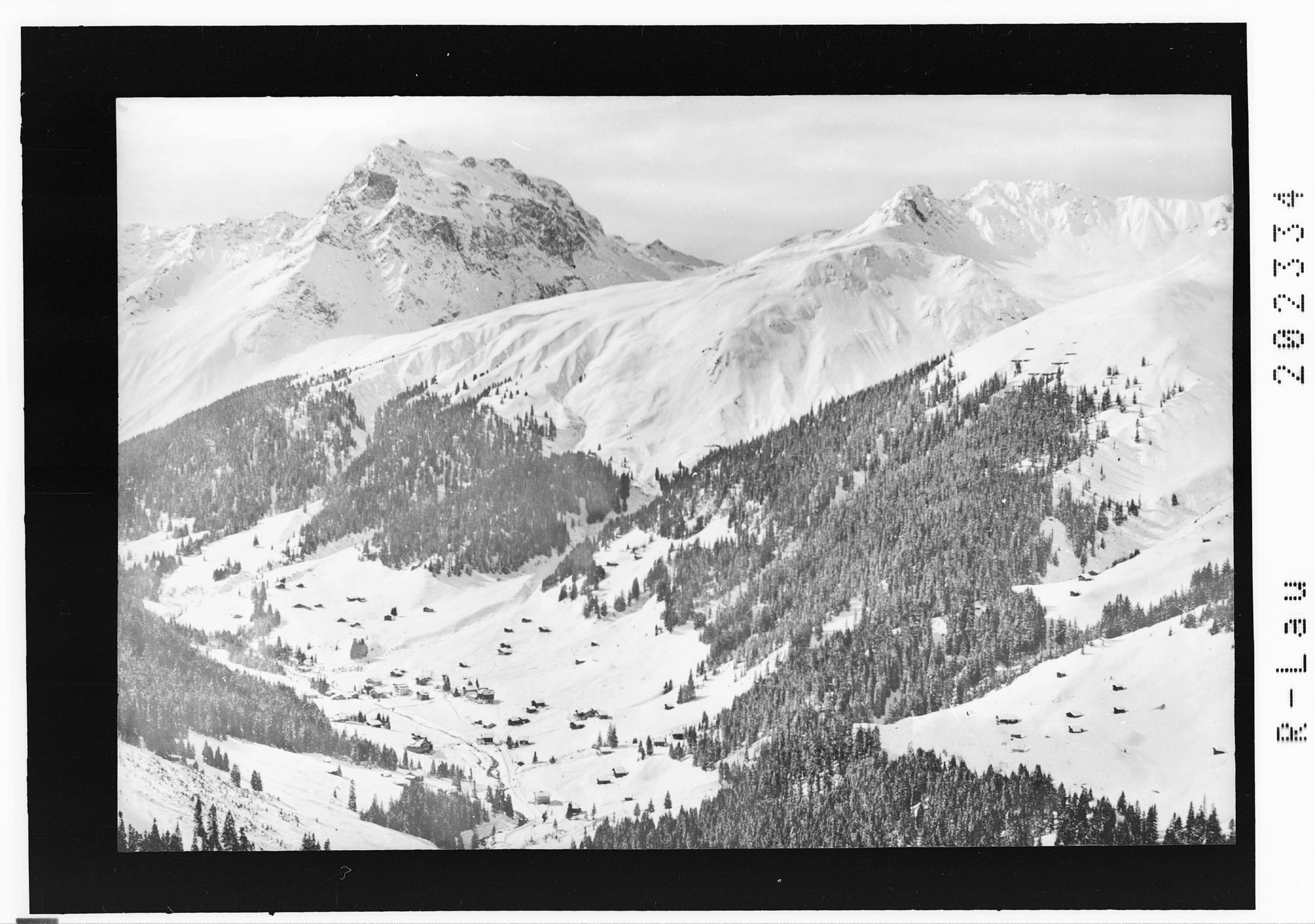 Gargellen im Montafon 1450 m mit Schafberg und Madrisa></div>


    <hr>
    <div class=
