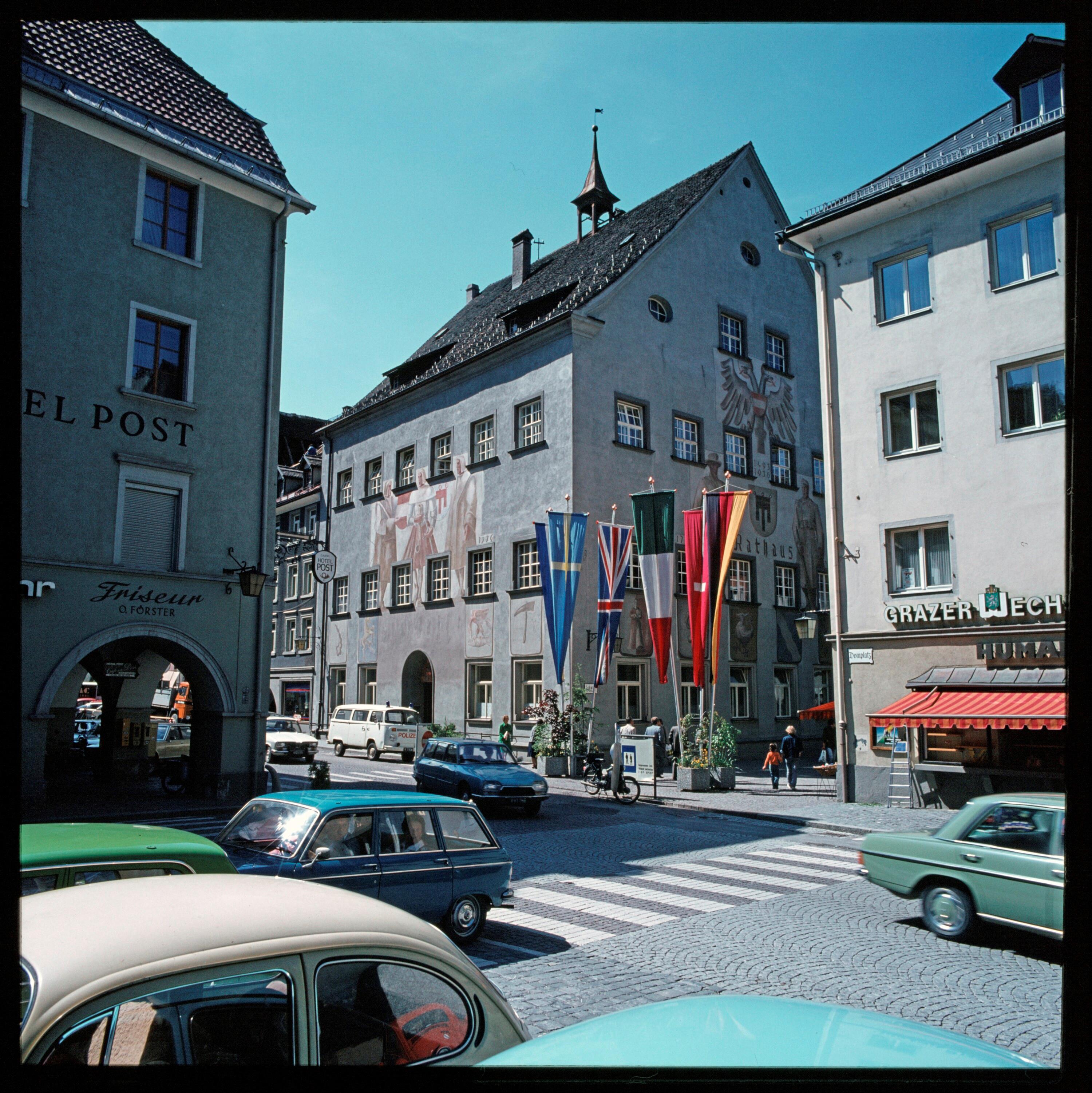 Rathaus in Feldkirch></div>


    <hr>
    <div class=