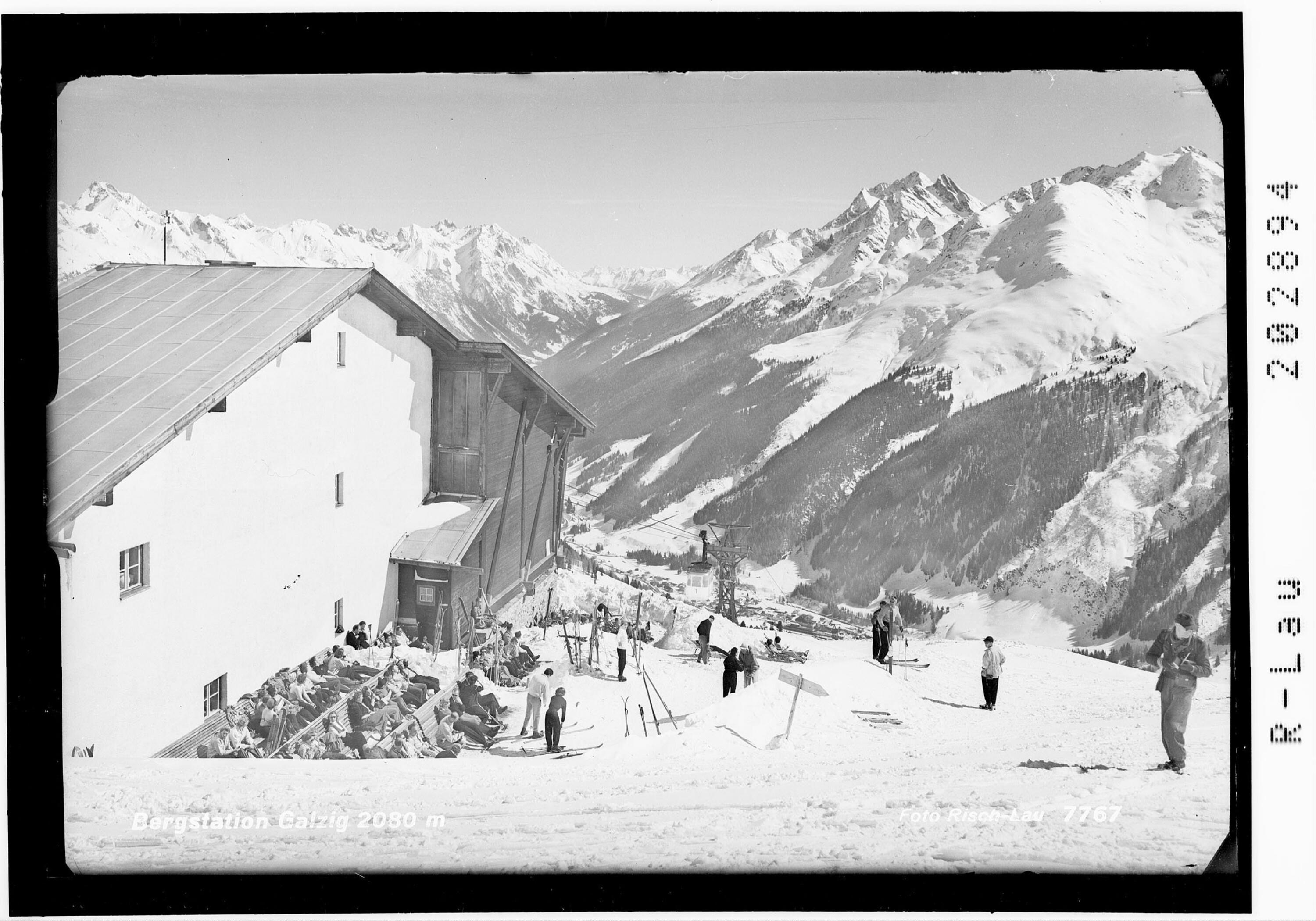Bergstation Galzig 2080 m></div>


    <hr>
    <div class=