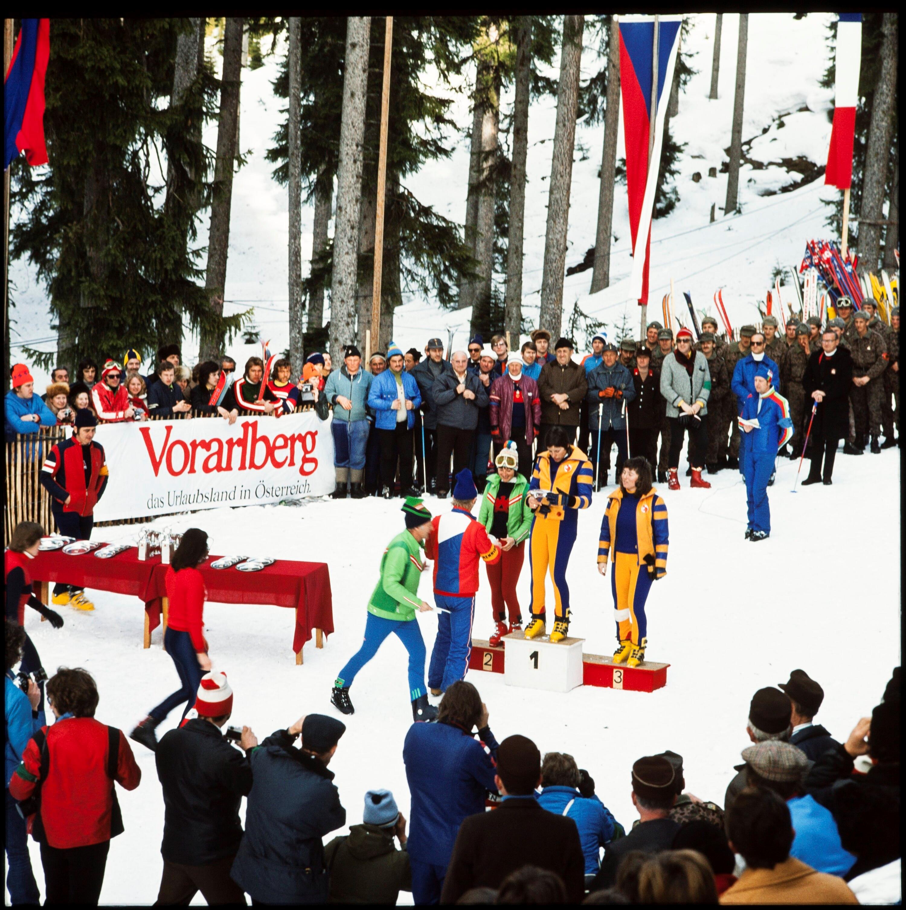 Goldschlüsselrennen - Siegerehrung></div>


    <hr>
    <div class=