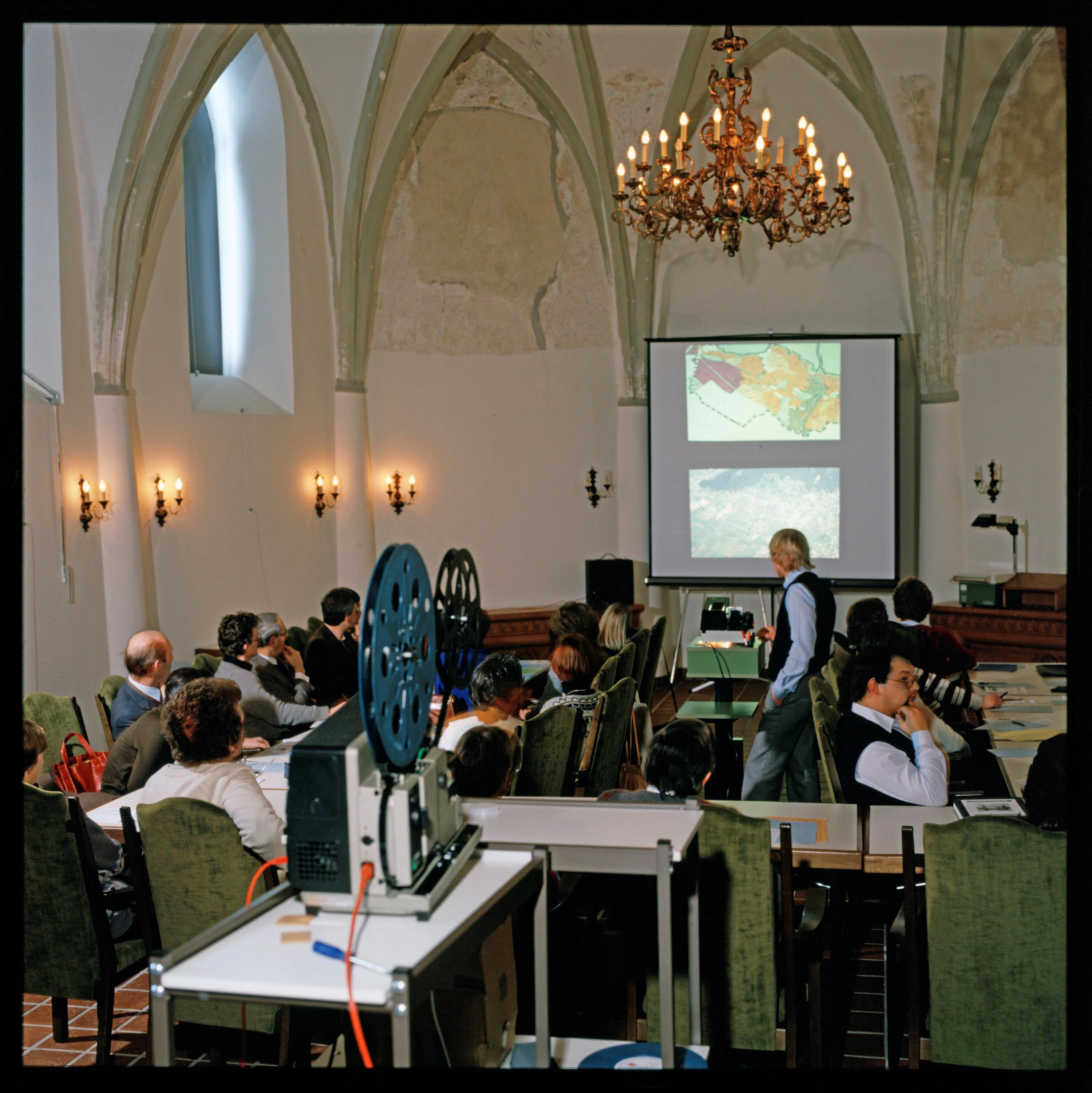 Schloss Hofen - Seminar der vorarlberger Landesbibliothek></div>


    <hr>
    <div class=