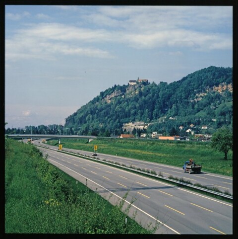 Autobahn mit Gebhardsberg / Helmut Klapper von Klapper, Helmut
