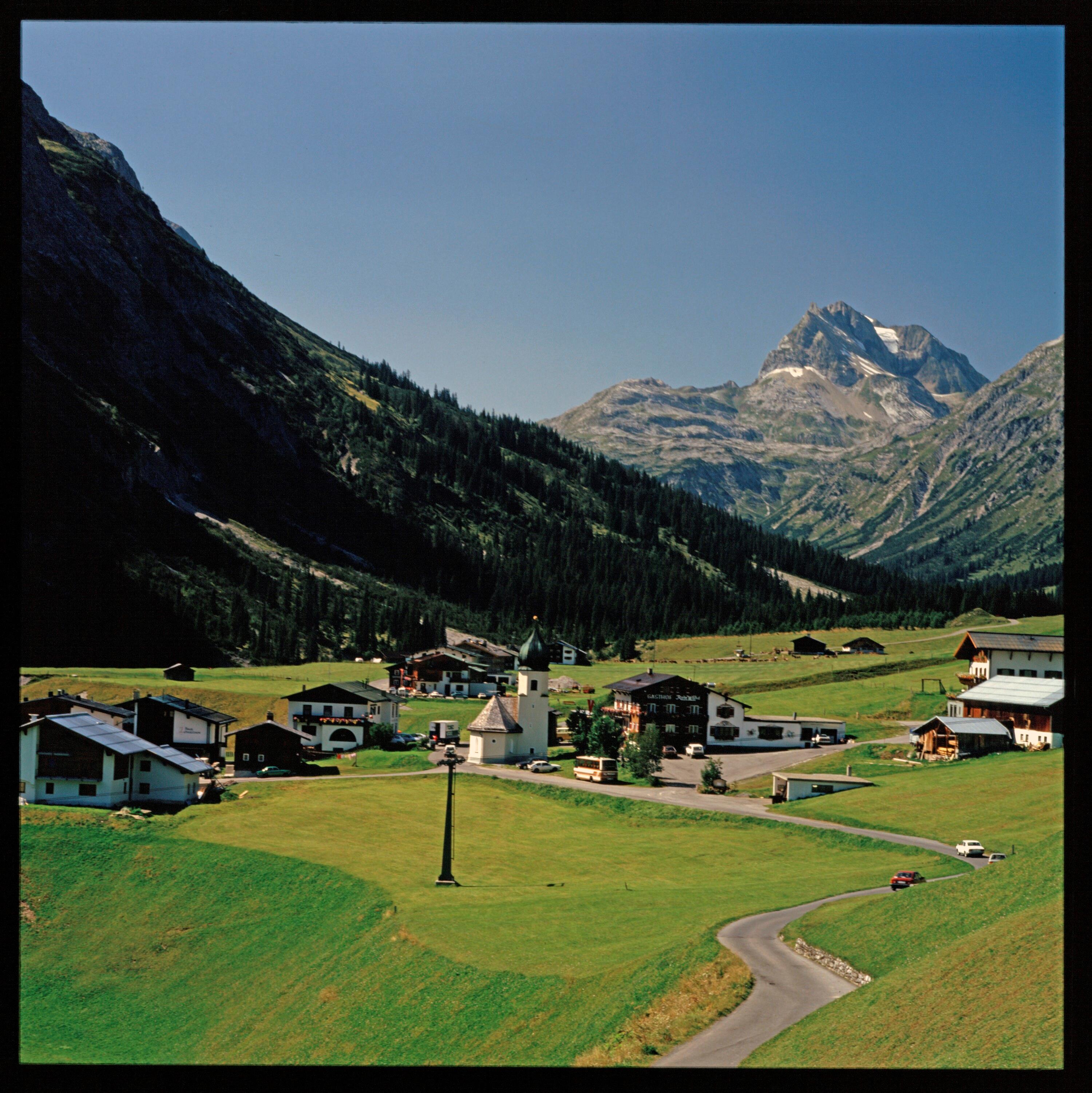 Zug bei Lech am Arlberg></div>


    <hr>
    <div class=