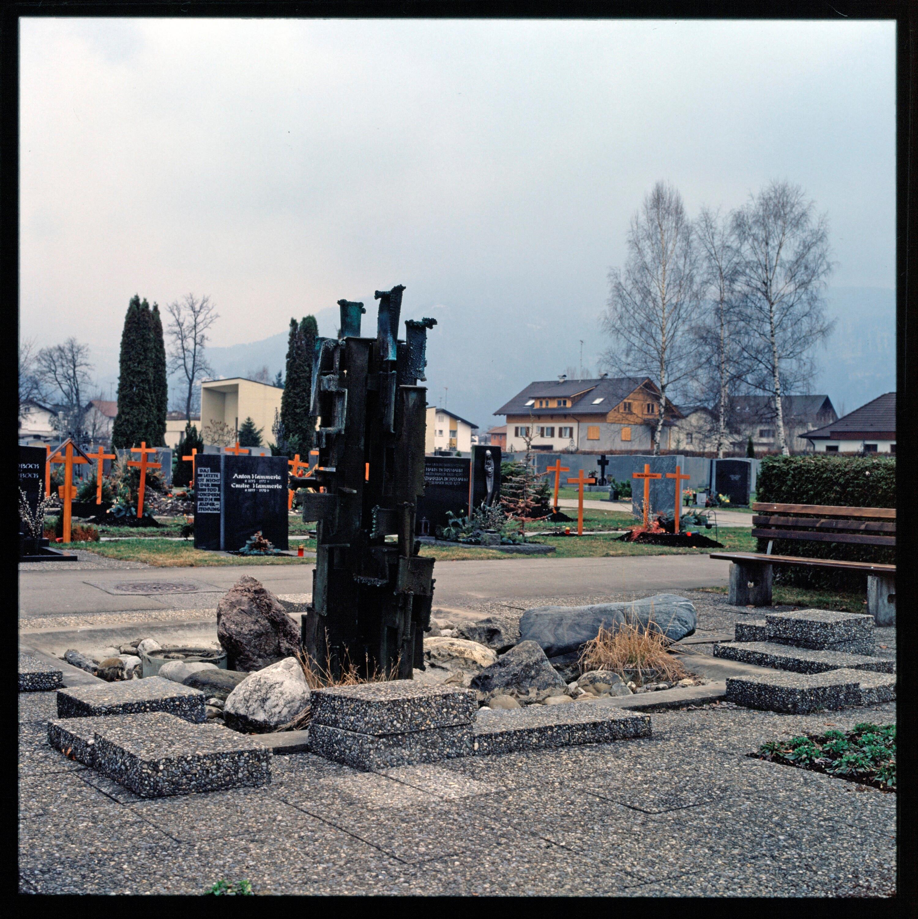 Friedhof Rohrbach - Kunstwerke></div>


    <hr>
    <div class=