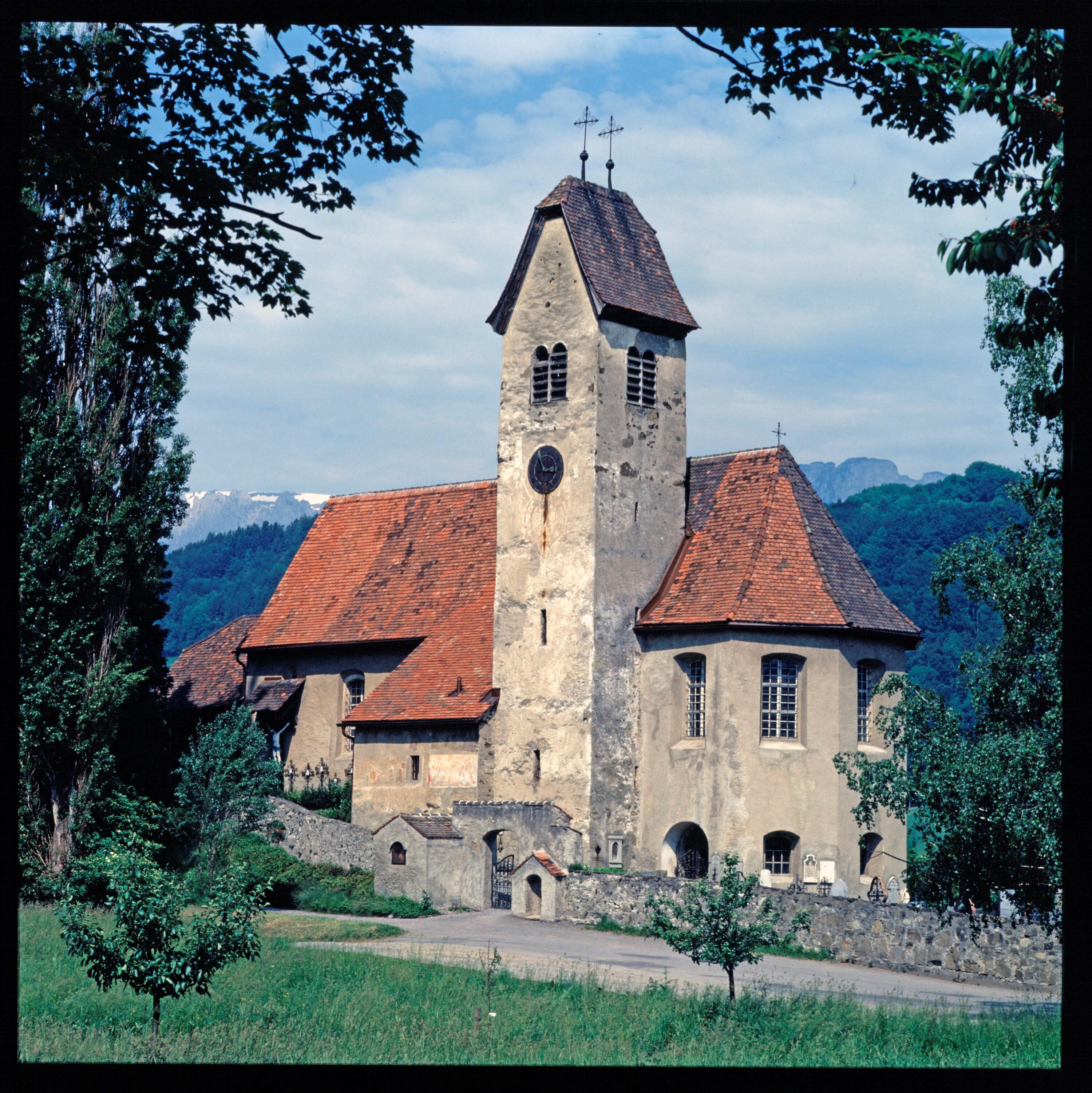 Feldkirch - Alte Kirche in Tisis></div>


    <hr>
    <div class=