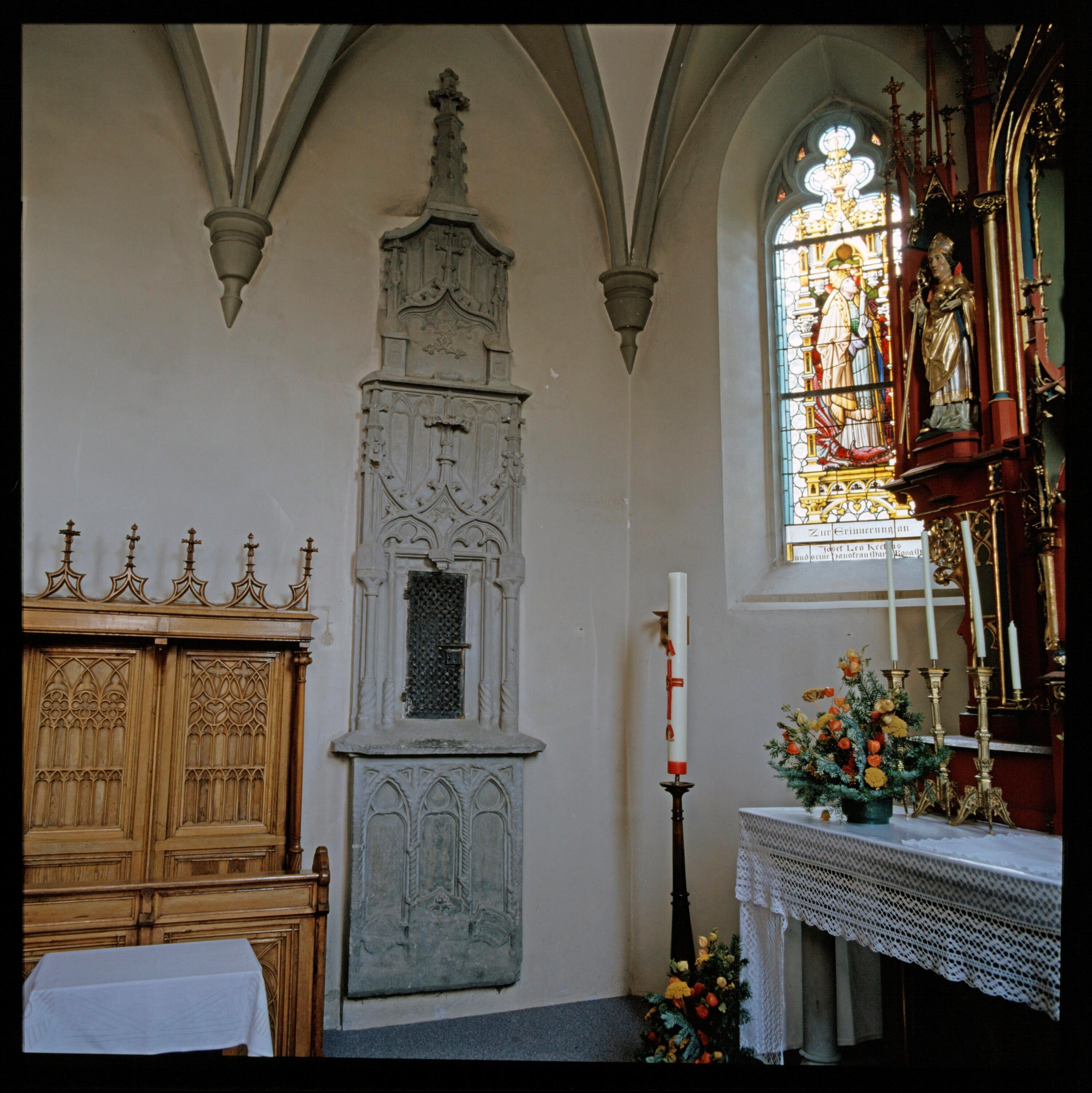 Sakramentshäuschen in Laternser Pfarrkirche></div>


    <hr>
    <div class=