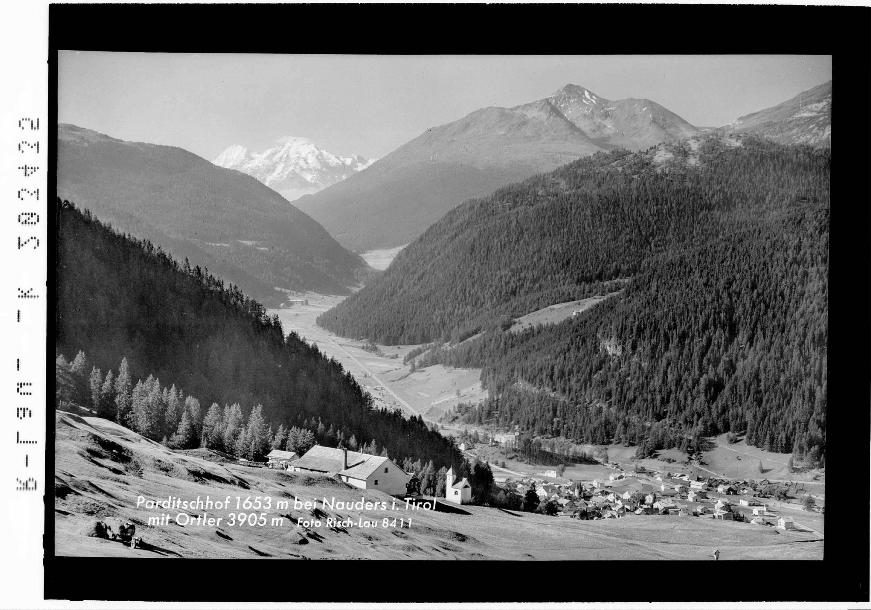 Parditschhof 1653 m bei Nauders in Tirol mit Ortler 3905 m></div>


    <hr>
    <div class=