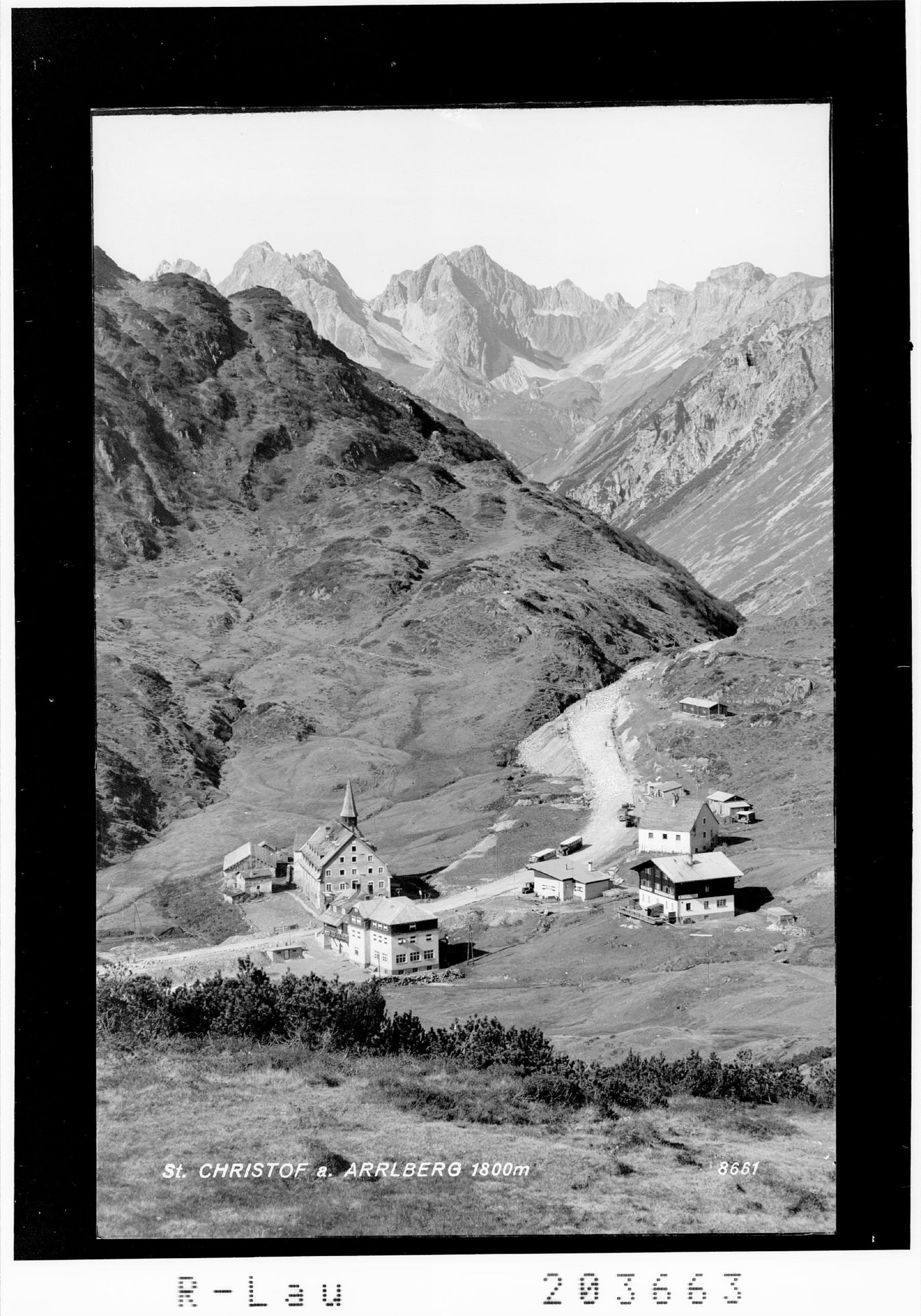 St.Christoph am Arlberg 1800 m></div>


    <hr>
    <div class=