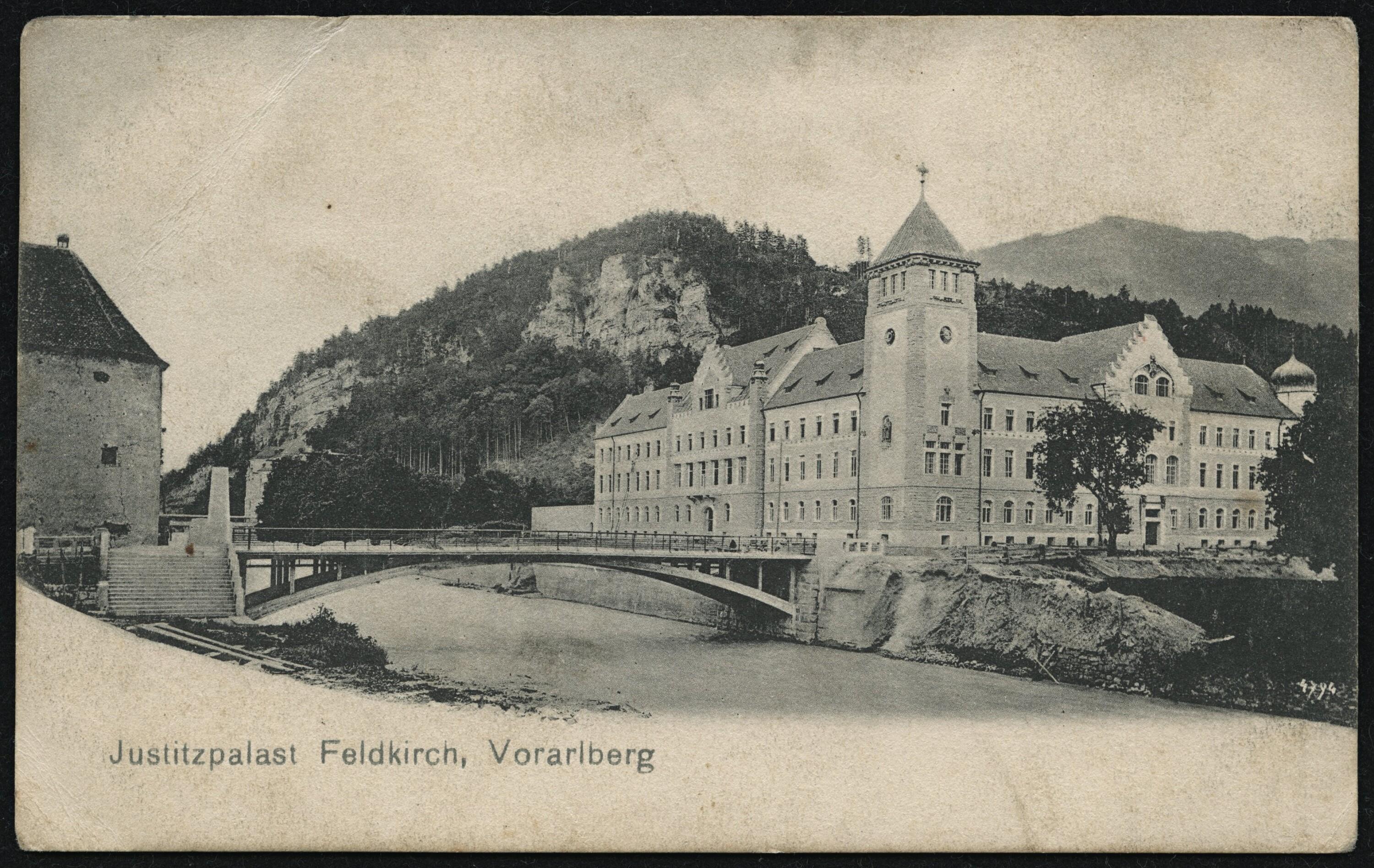 Justizpalast Feldkirch, Vorarlberg></div>


    <hr>
    <div class=