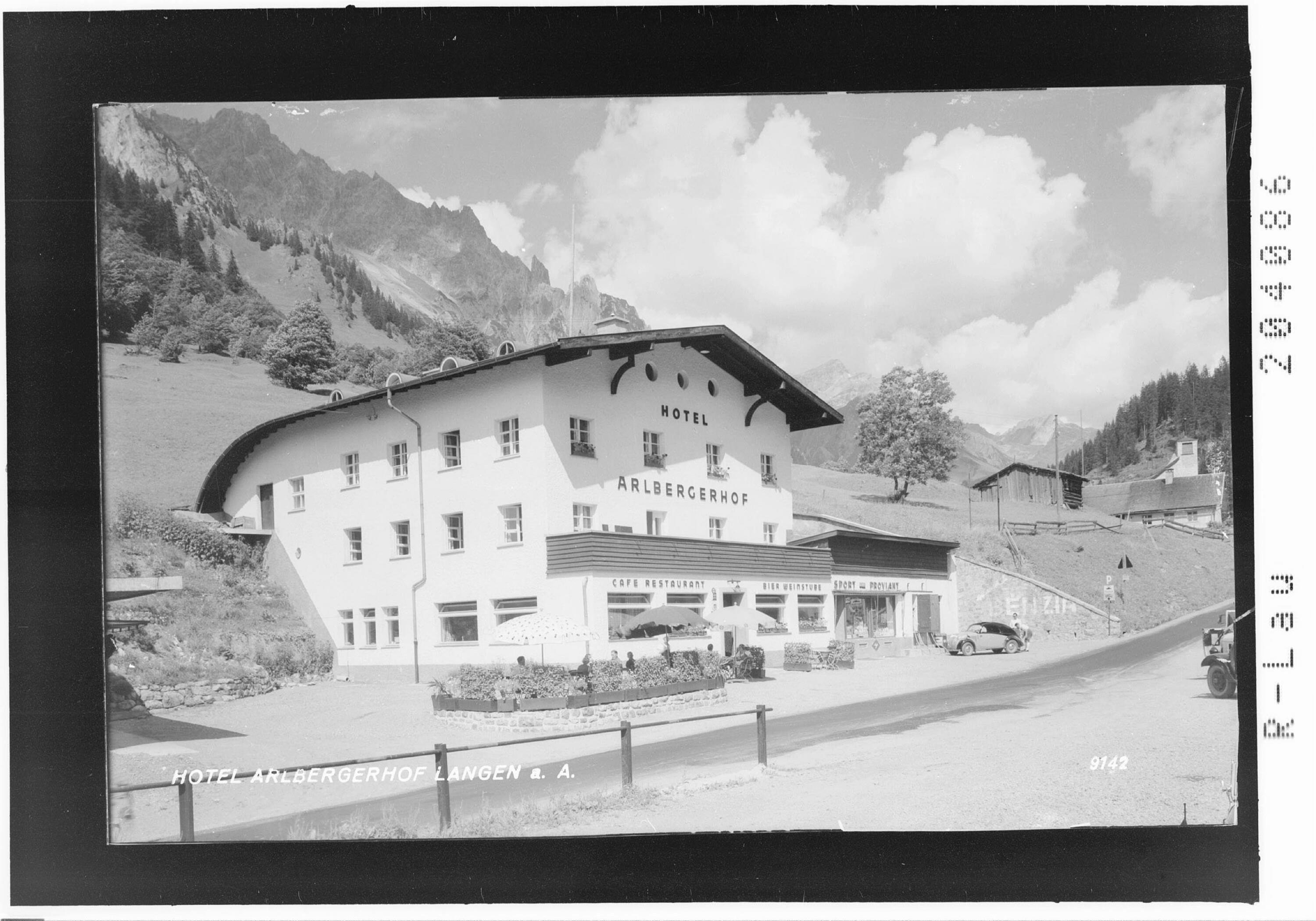 Hotel Arlbergerhof Langen am Arlberg></div>


    <hr>
    <div class=