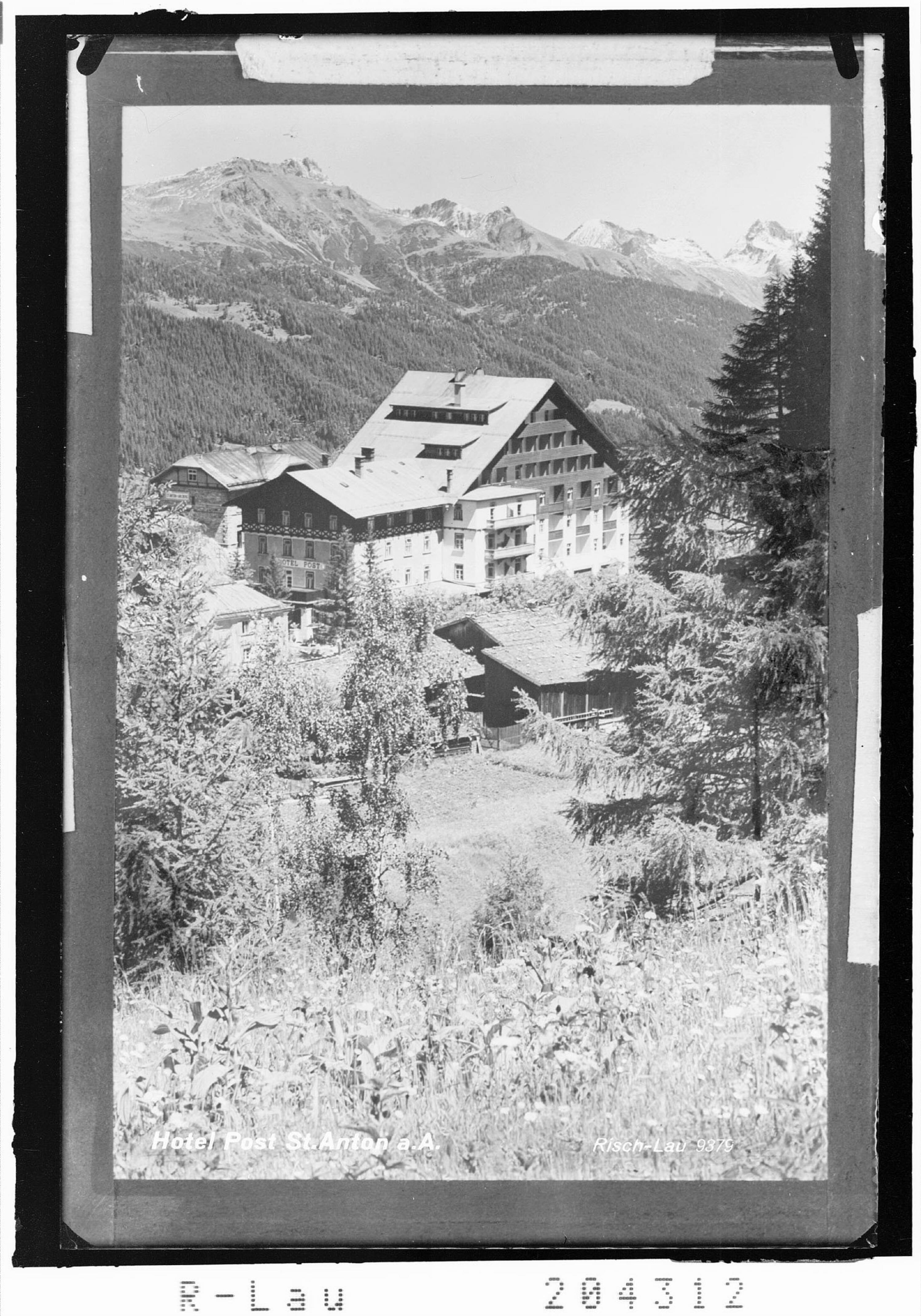 Hotel Post / St.Anton am Arlberg></div>


    <hr>
    <div class=
