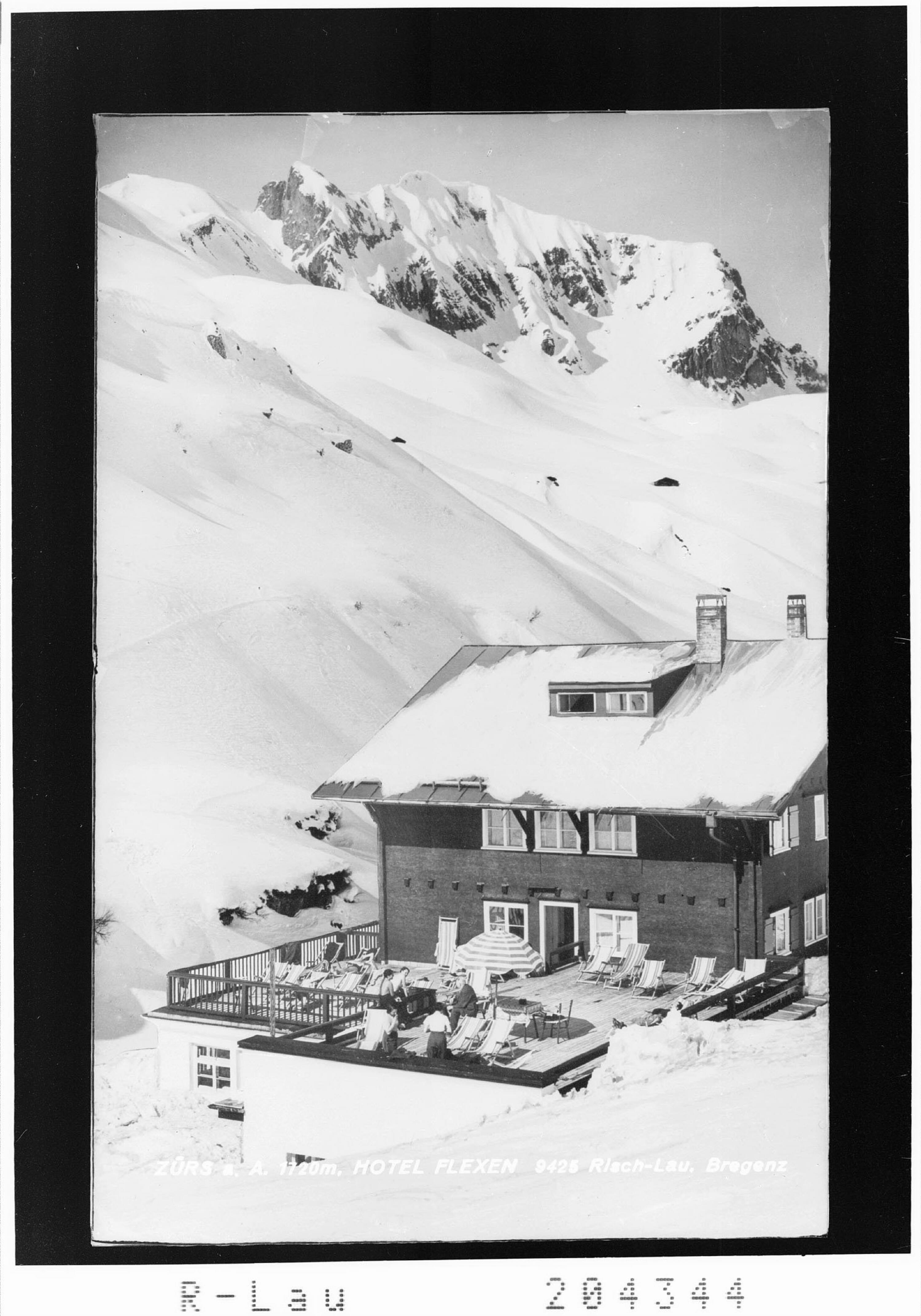 Zürs am Arlberg 1720 m / Hotel Flexen></div>


    <hr>
    <div class=