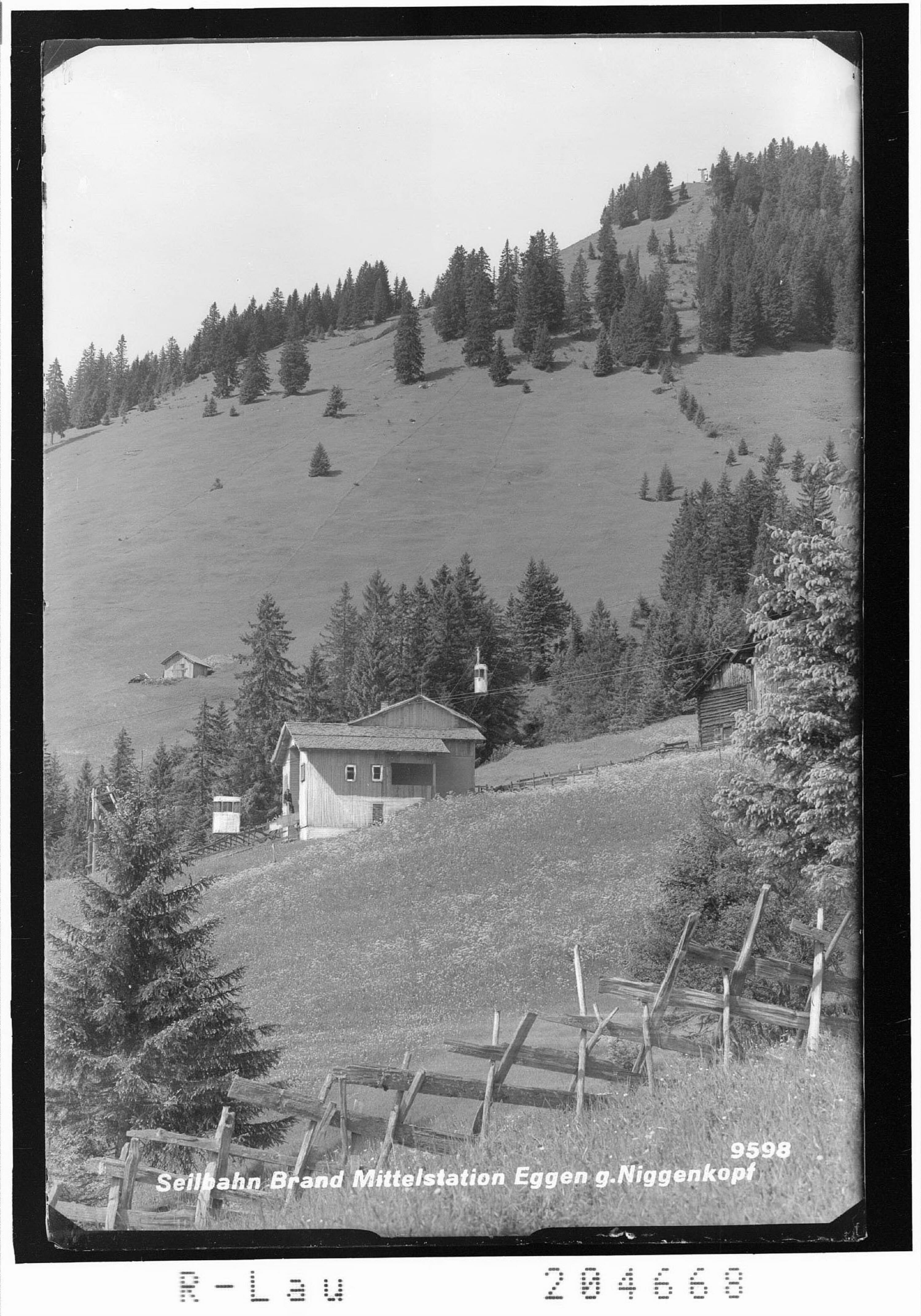 Seilbahn Brand Mittelstation Eggen gegen Niggenkopf></div>


    <hr>
    <div class=