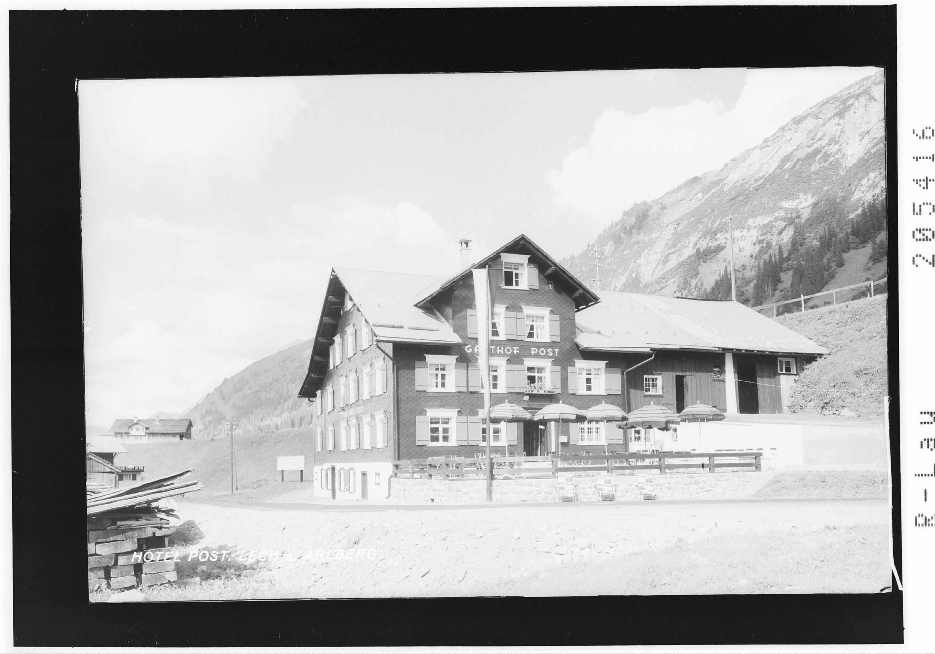 Hotel Post / Lech am Arlberg></div>


    <hr>
    <div class=