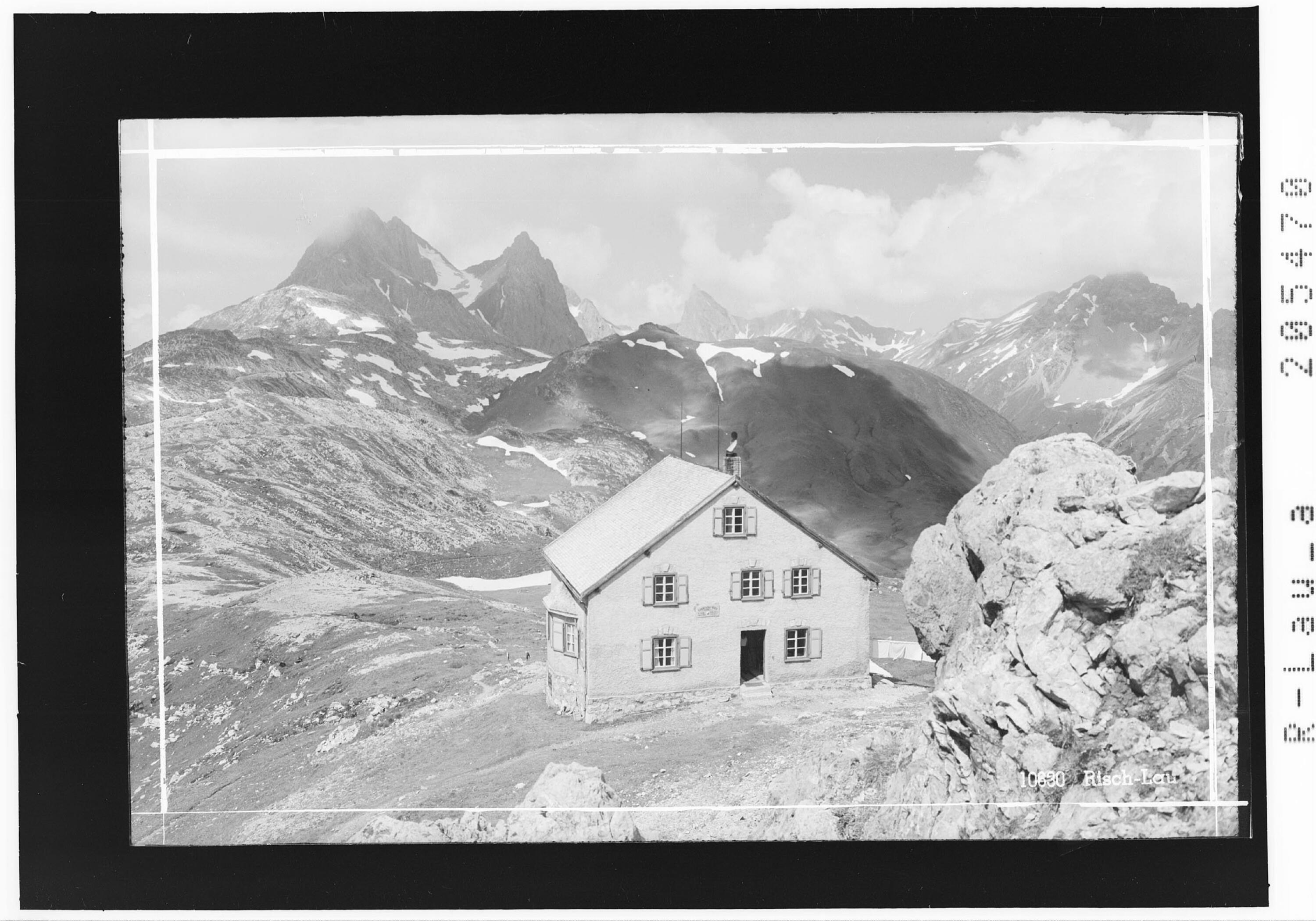 Leutkircherhütte 2251 m gegen Bacher - Weisschrofen></div>


    <hr>
    <div class=