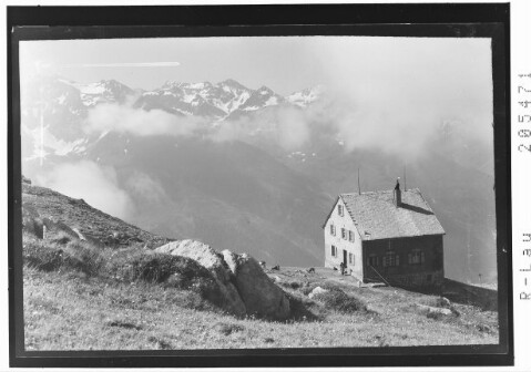 Leutkircher Hütte gegen Verwallgruppe von Risch-Lau