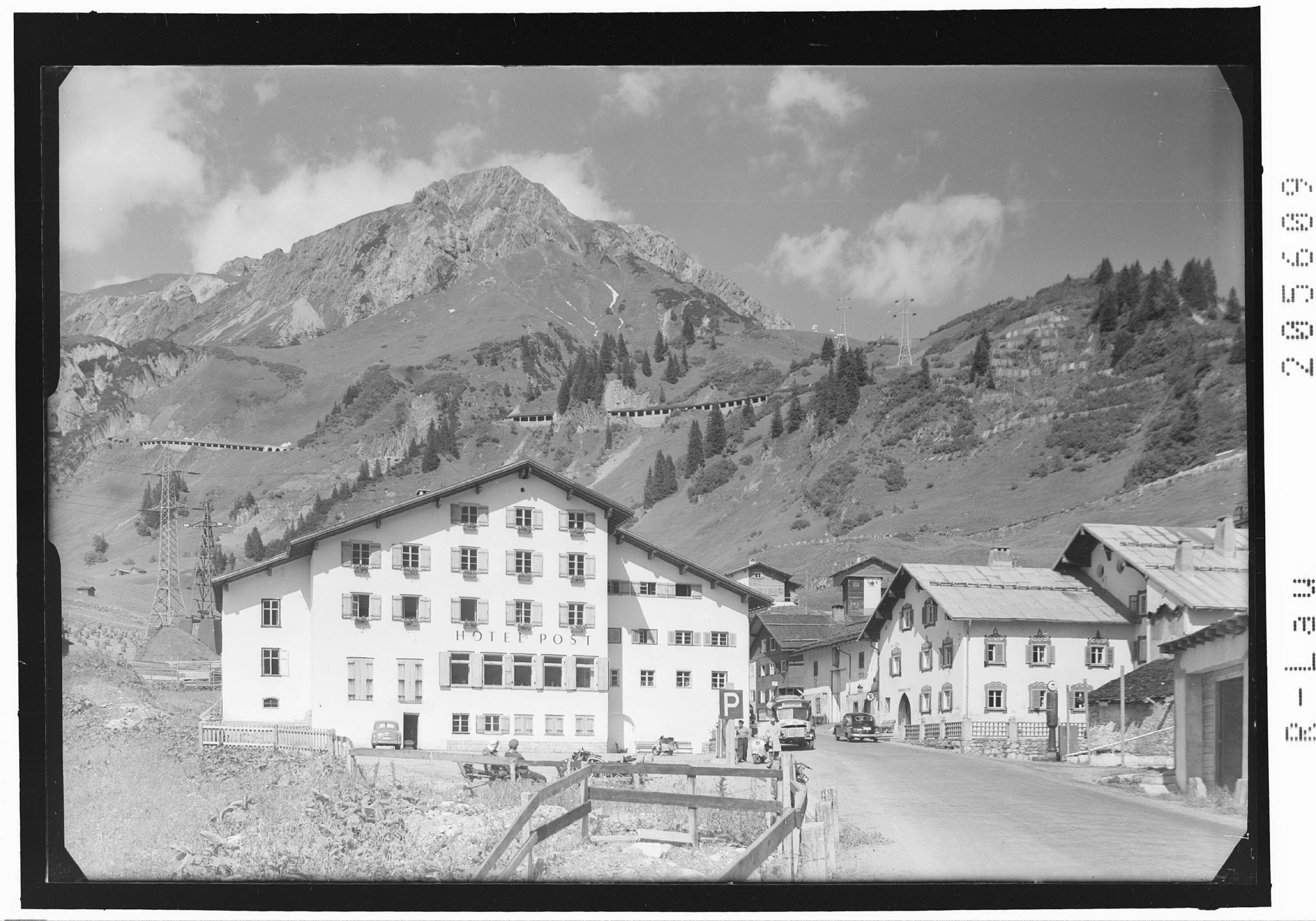 Stuben am Arlberg / Hotel Post mit Trittkopf></div>


    <hr>
    <div class=
