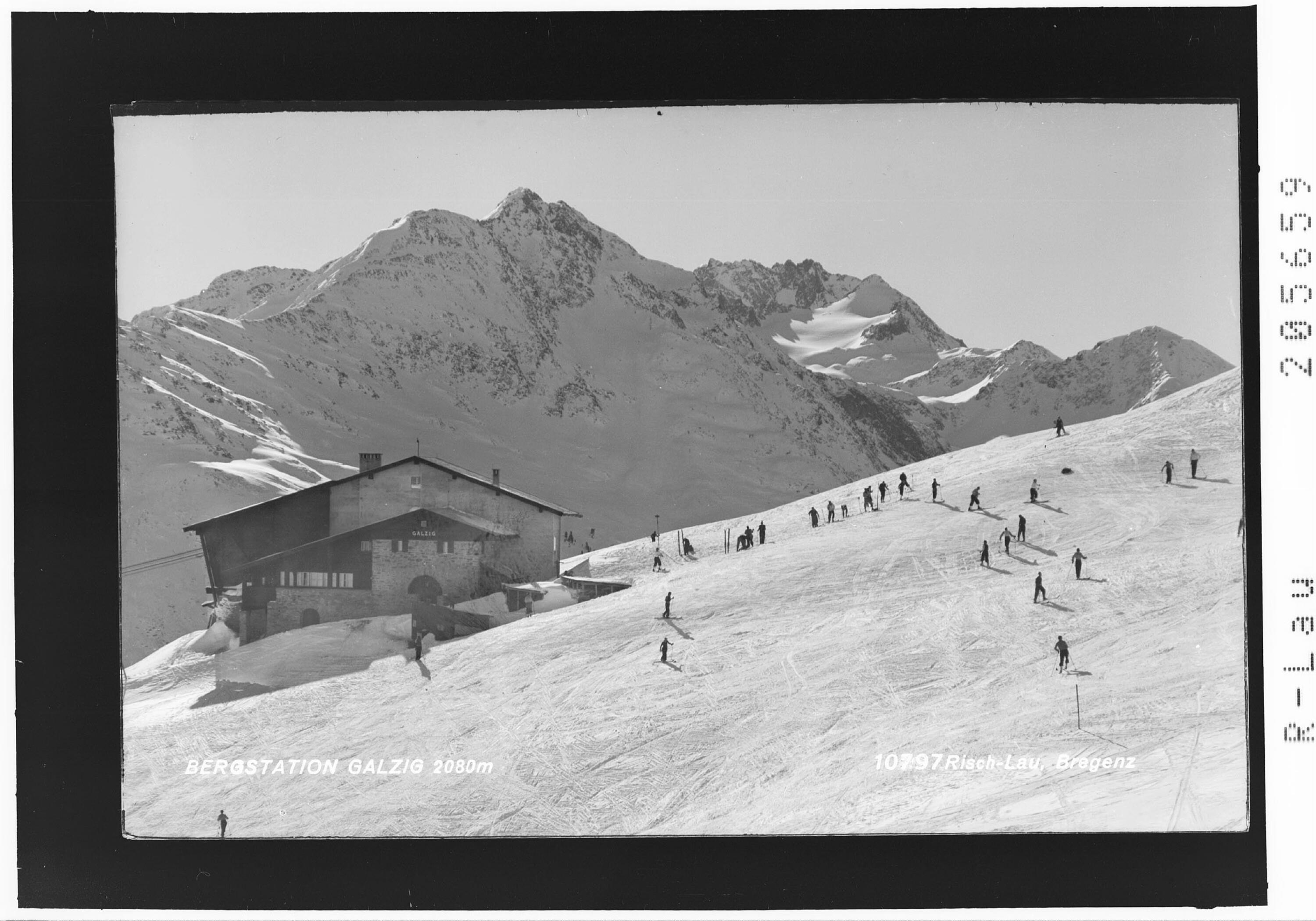 Bergstation Galzig 2080 m></div>


    <hr>
    <div class=