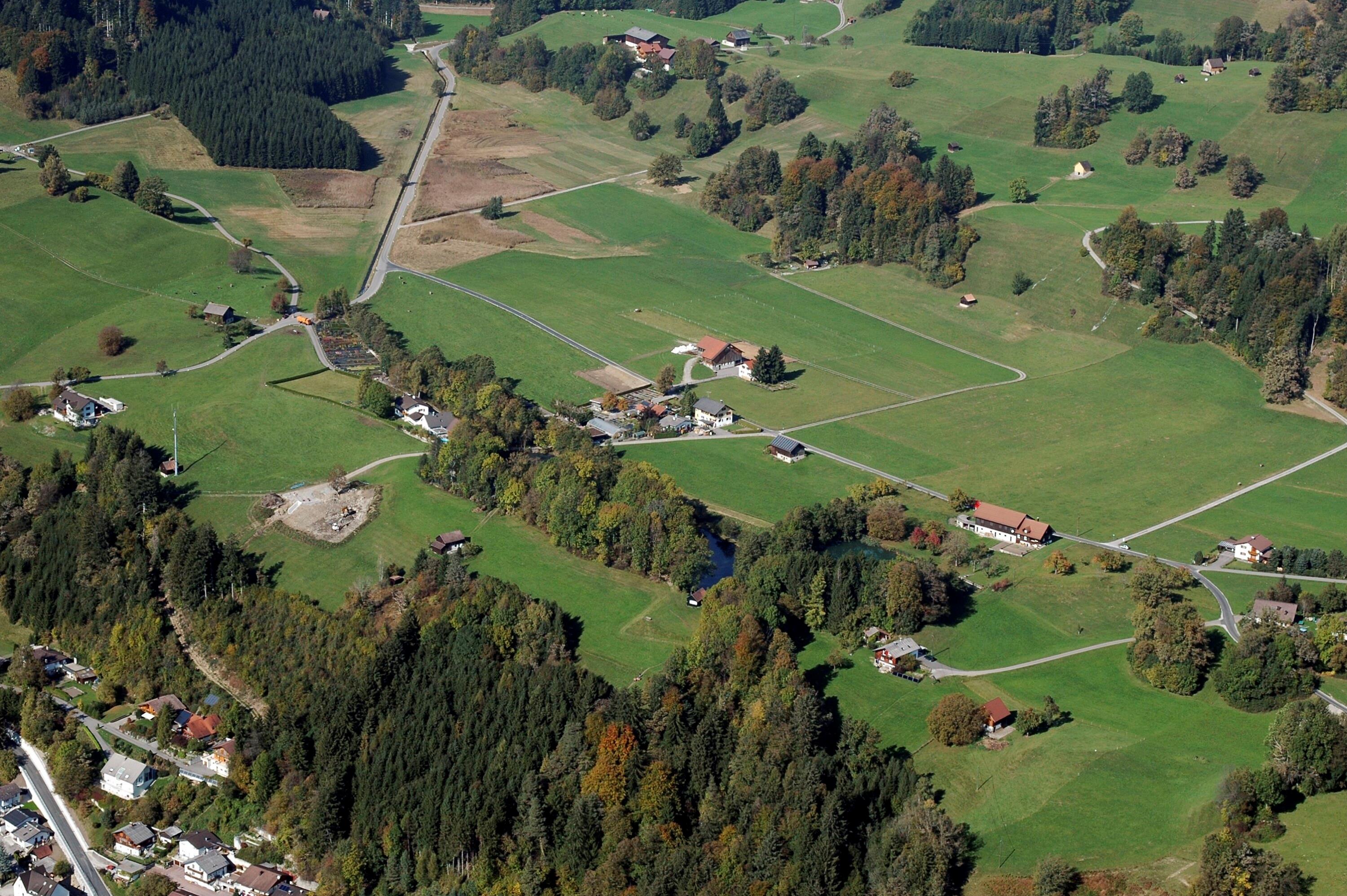 [Thüringen - Bei den Weihern]></div>


    <hr>
    <div class=