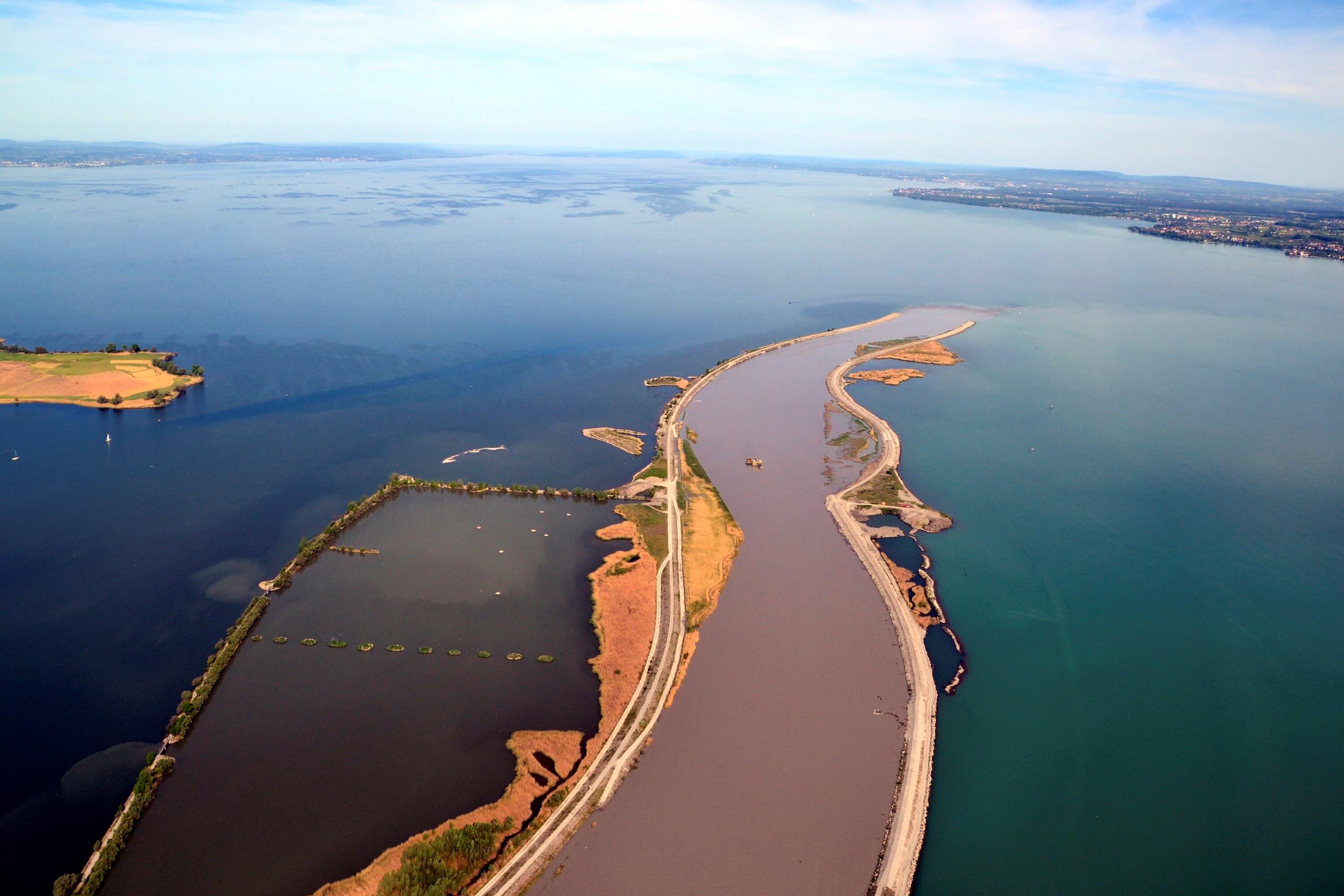 [Bodensee - Neuer Rhein, Rheinvorstreckung]></div>


    <hr>
    <div class=