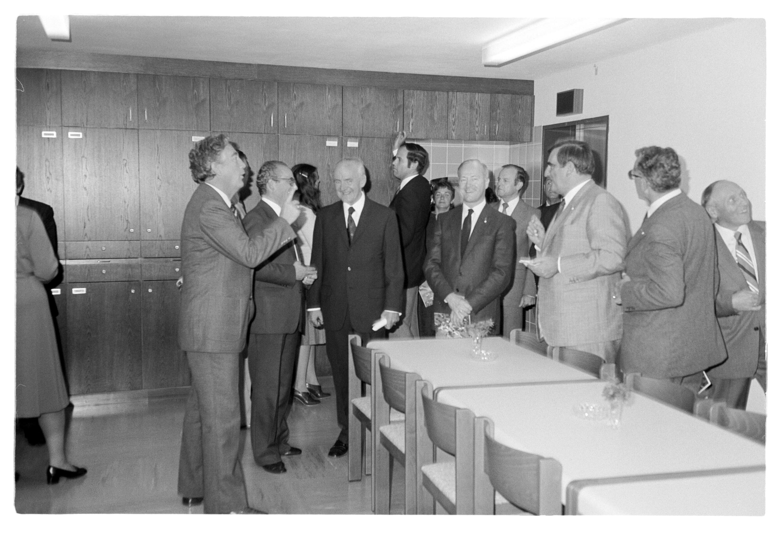 Gastgewerbeschule - Eröffnung></div>


    <hr>
    <div class=