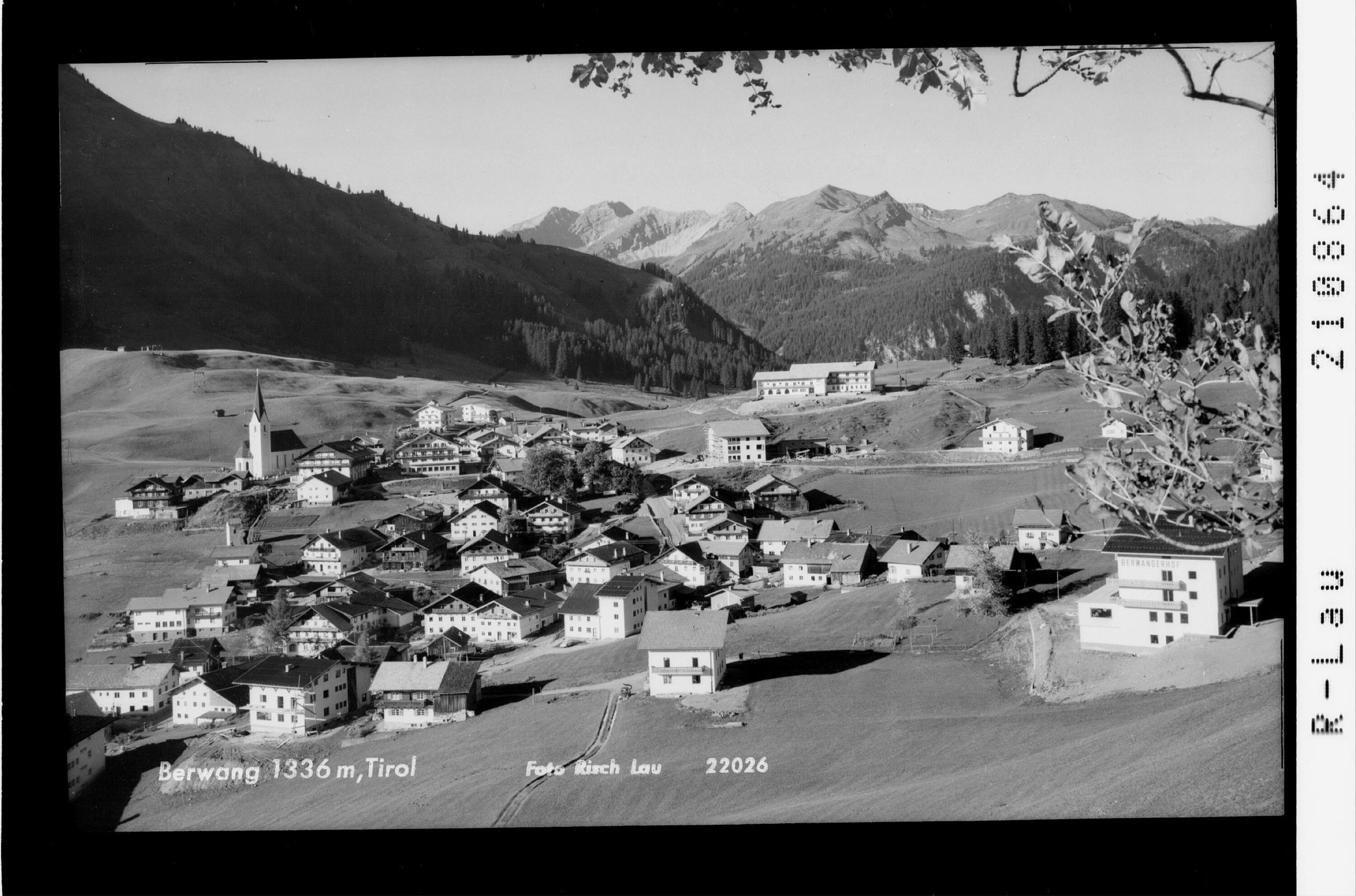 Berwang 1336 m, Tirol></div>


    <hr>
    <div class=