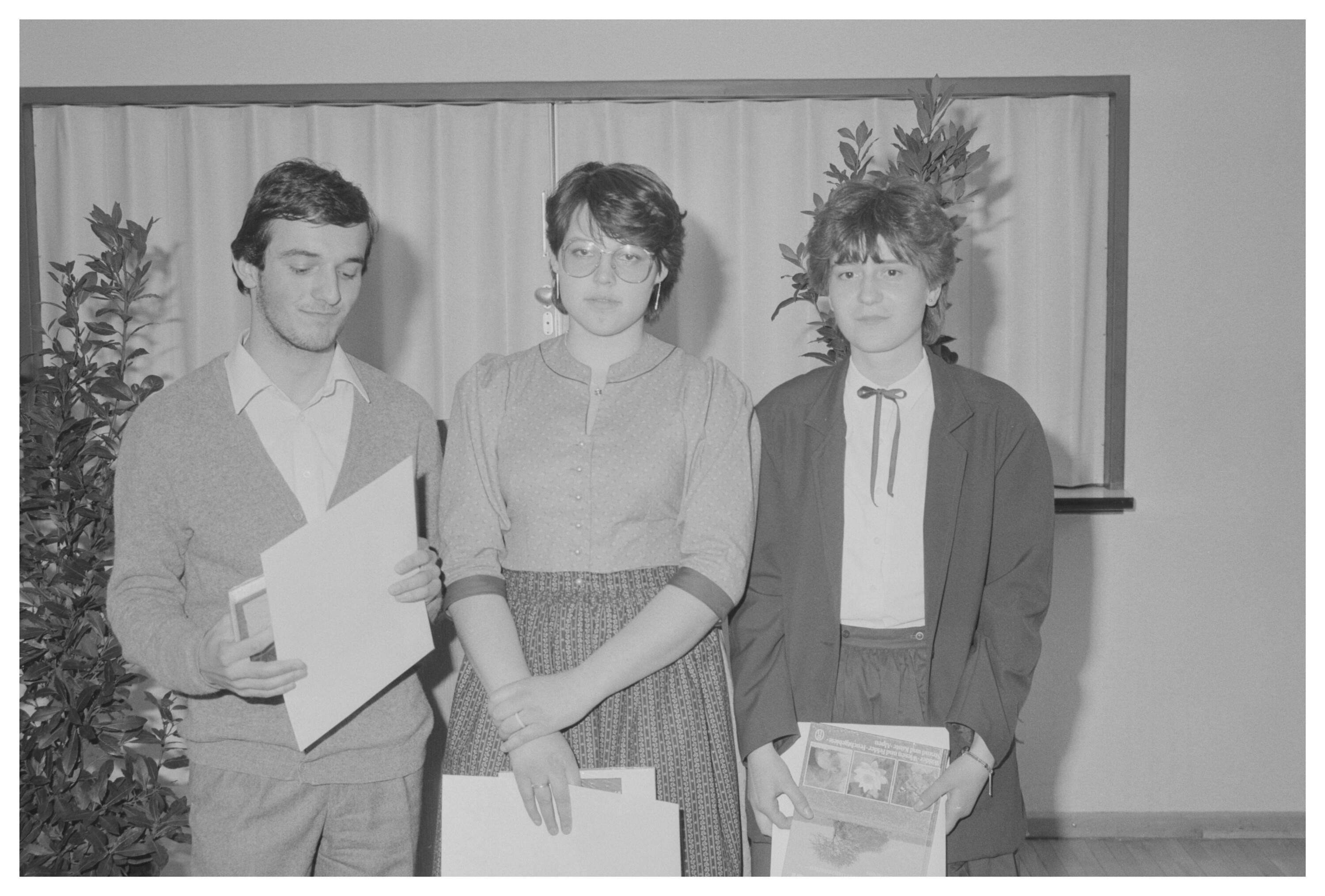 Landesjugendredewettbewerb></div>


    <hr>
    <div class=