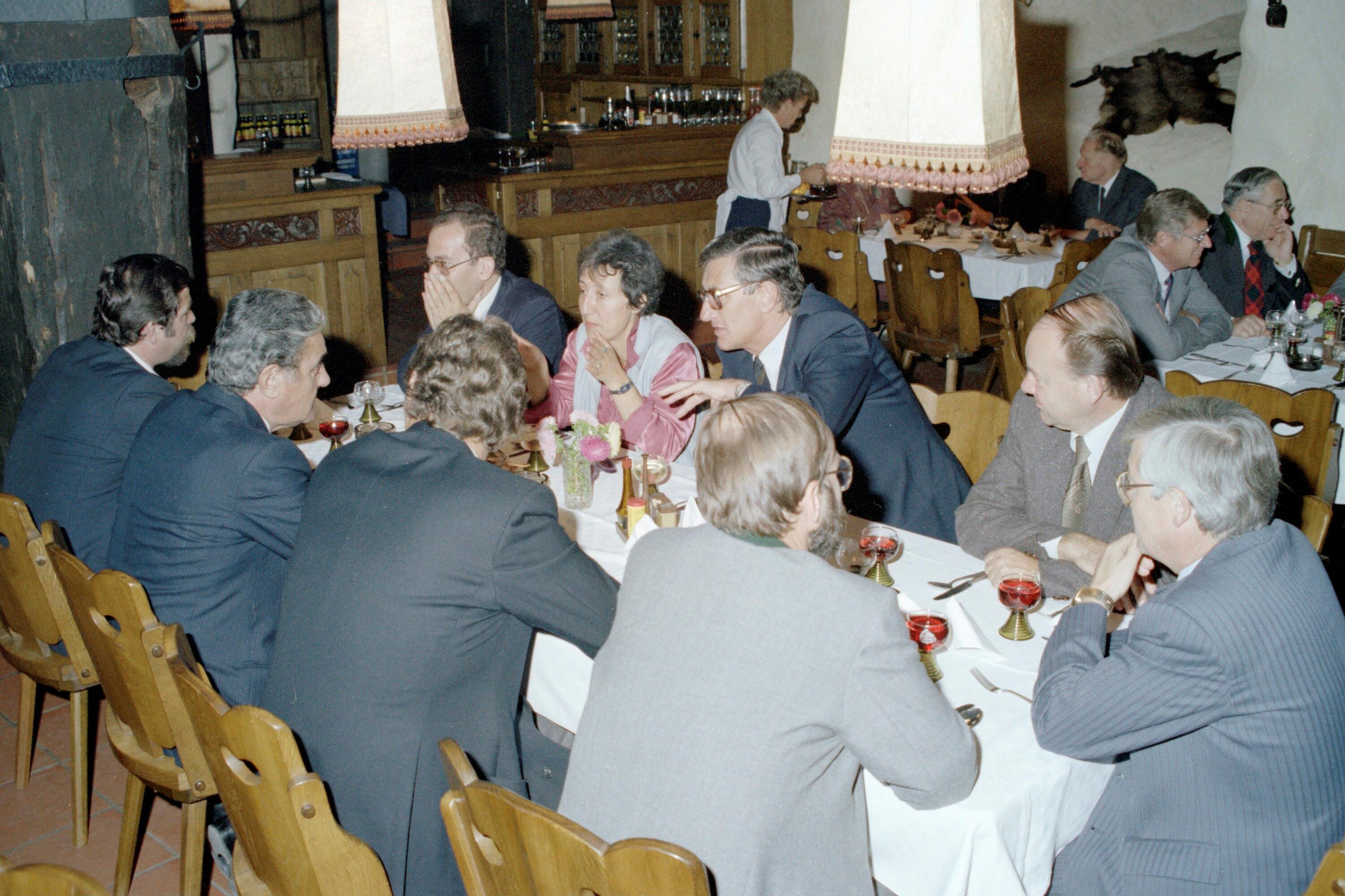 Arge-Alp Sozialreferenten in Schattenburg></div>


    <hr>
    <div class=