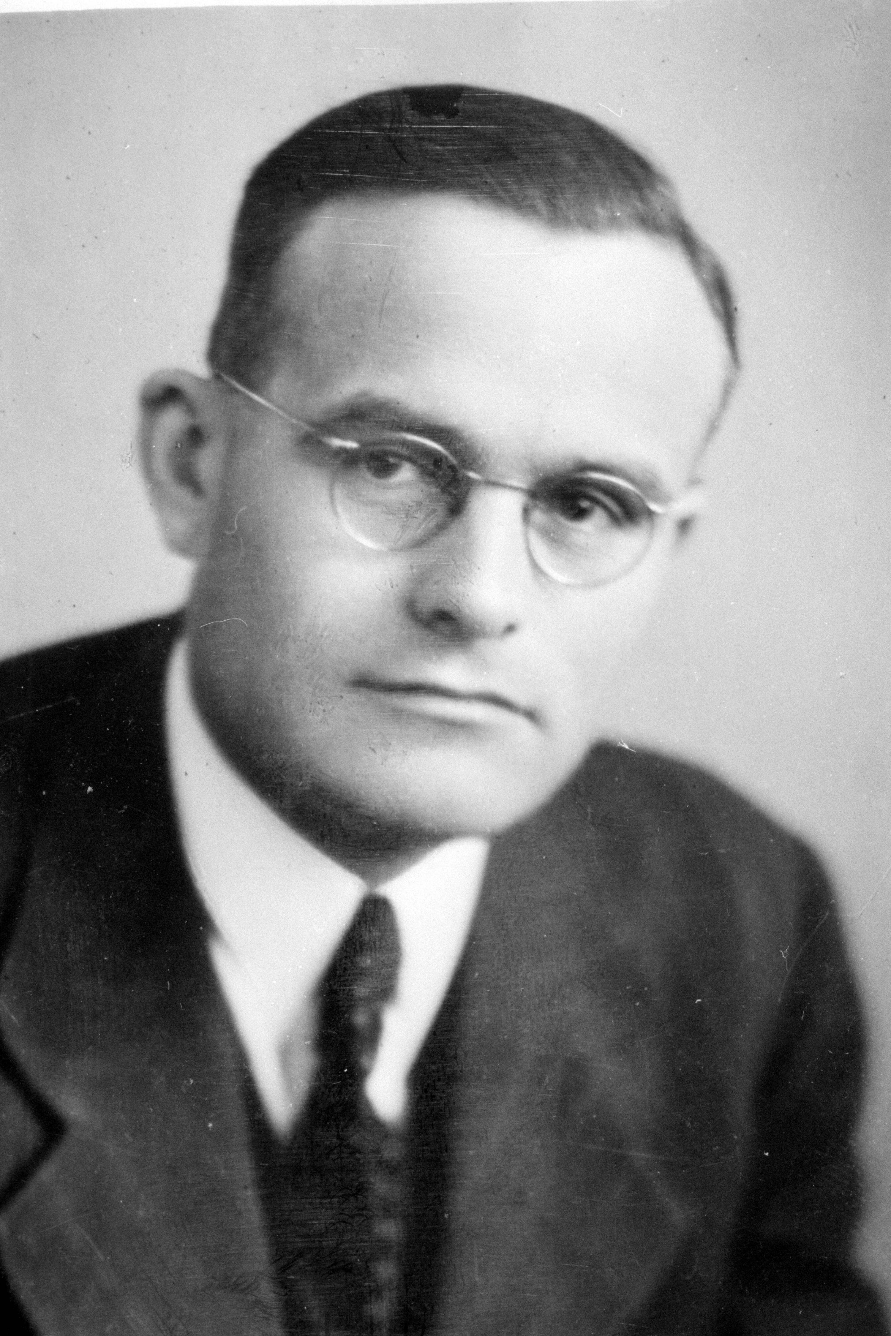 Landtagsabgeordneter Ernst Kolb></div>


    <hr>
    <div class=