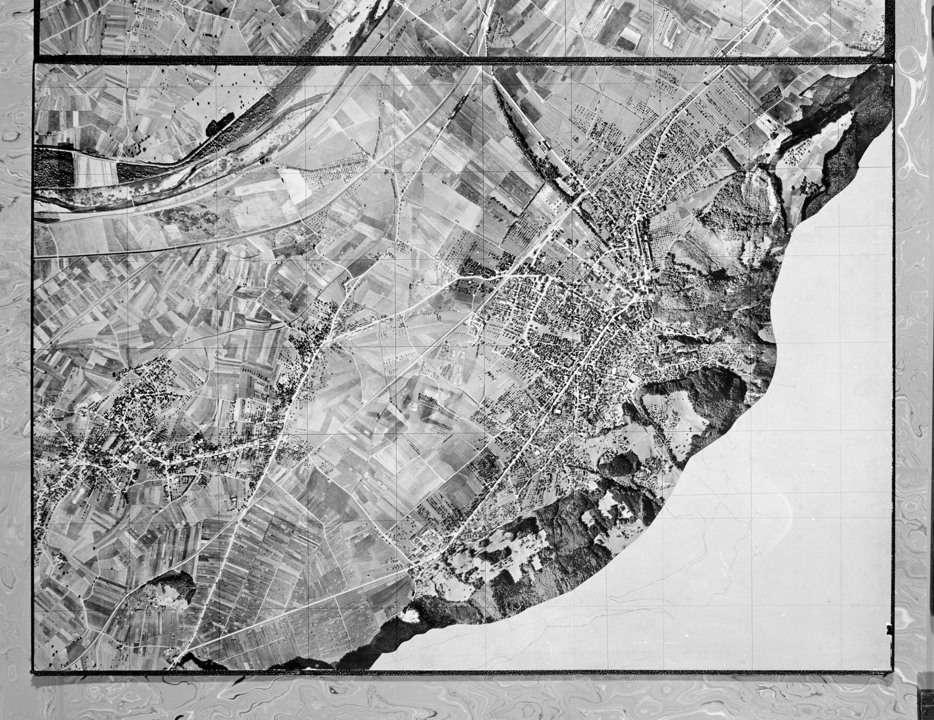 Flugaufnahmen Rheintal 1937></div>


    <hr>
    <div class=